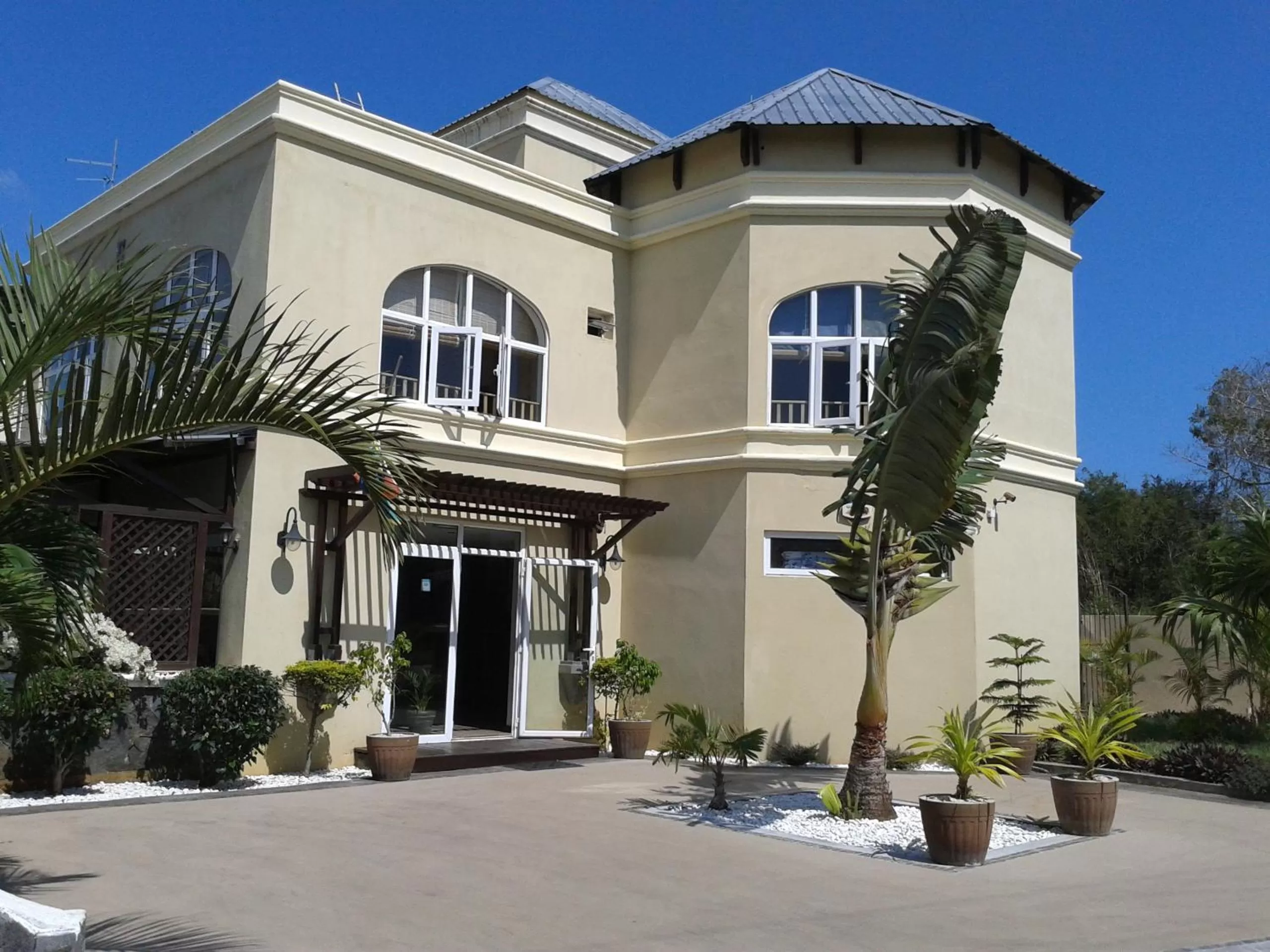 Property building in Villa Narmada