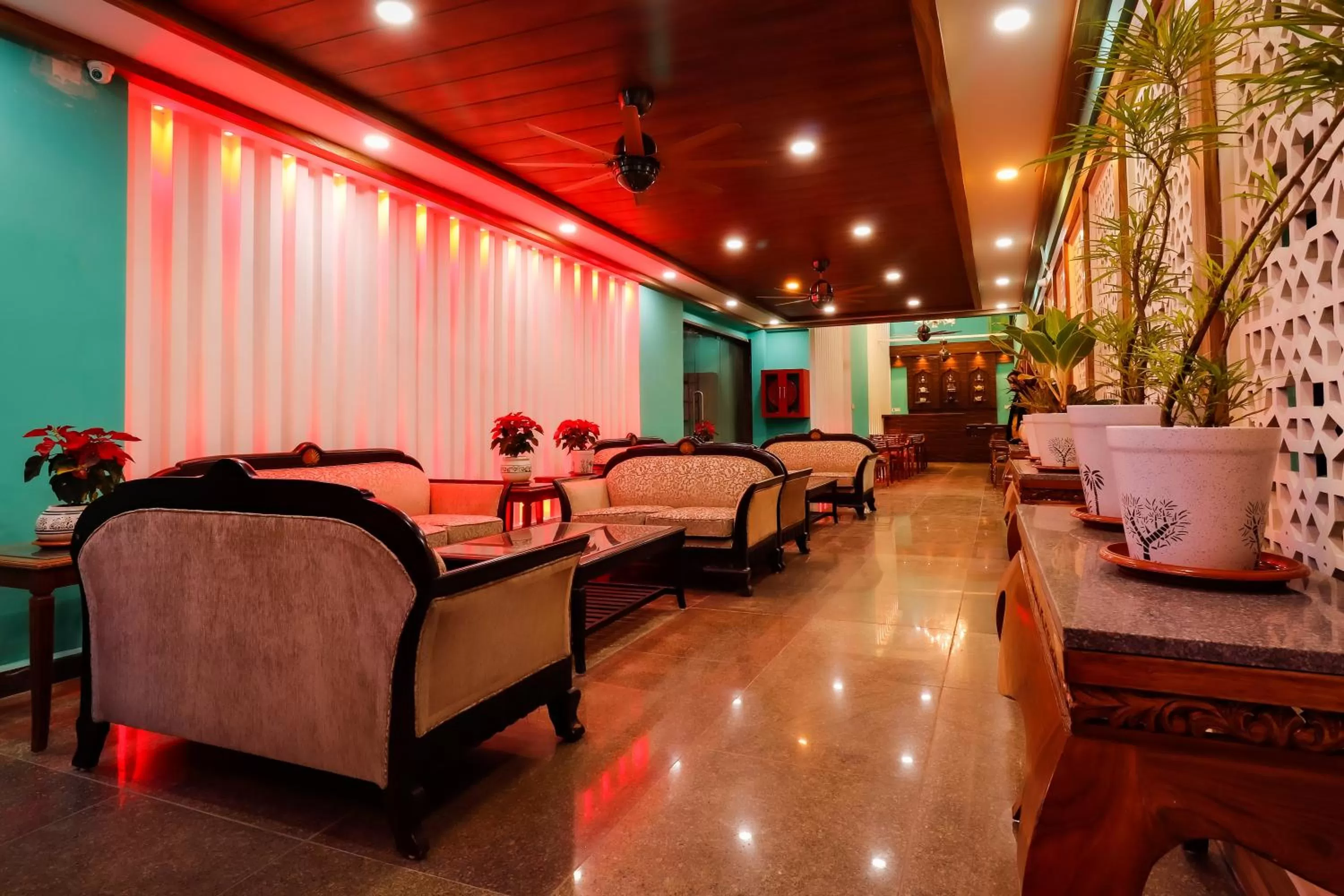 Lobby or reception, Restaurant/Places to Eat in Miranda Beach Resort