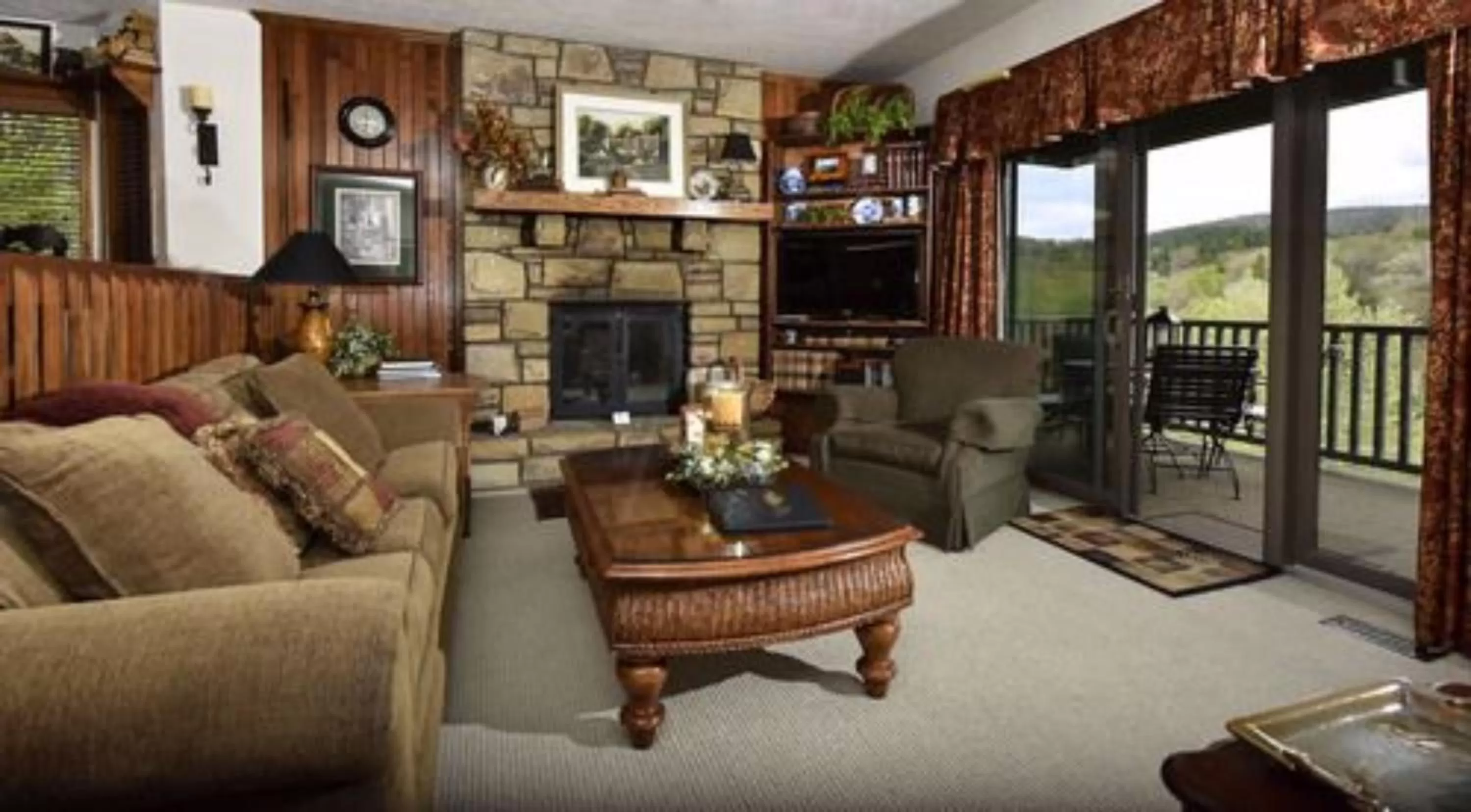 Living room in Chetola Resort Condominiums
