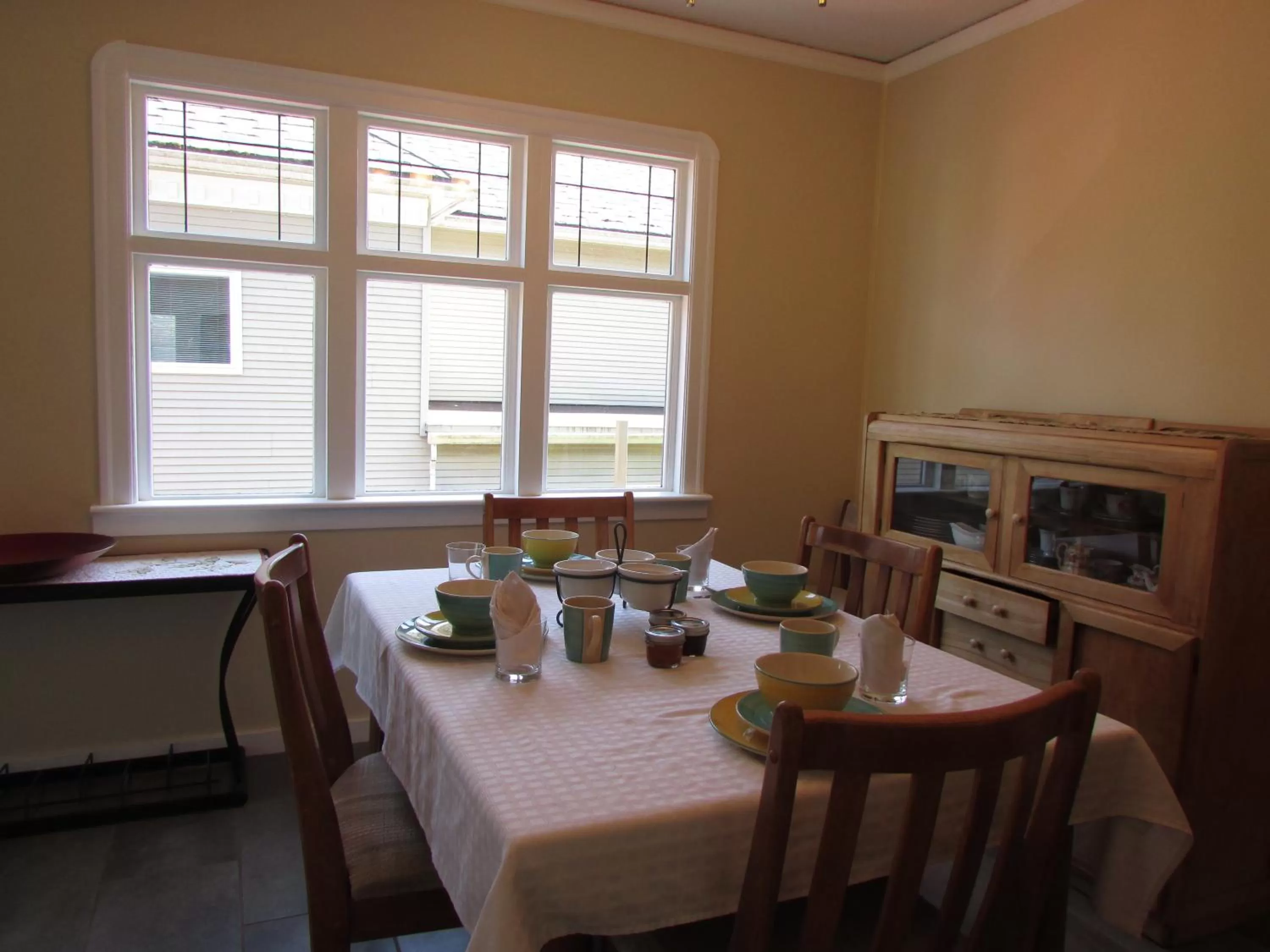 Dining area in Campbell Cottage B&B