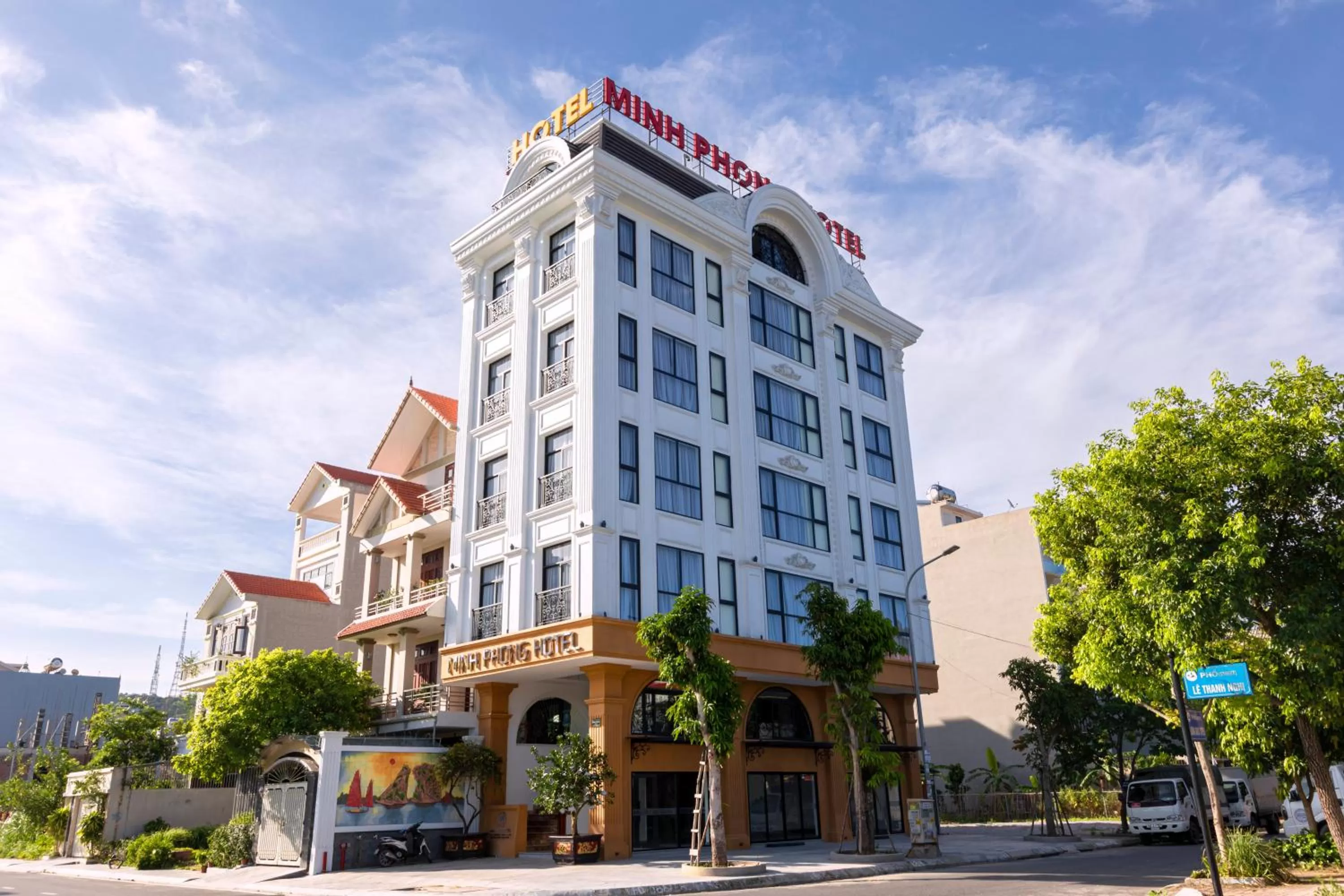 Property Building in Minh Phong Hotel Ha Long