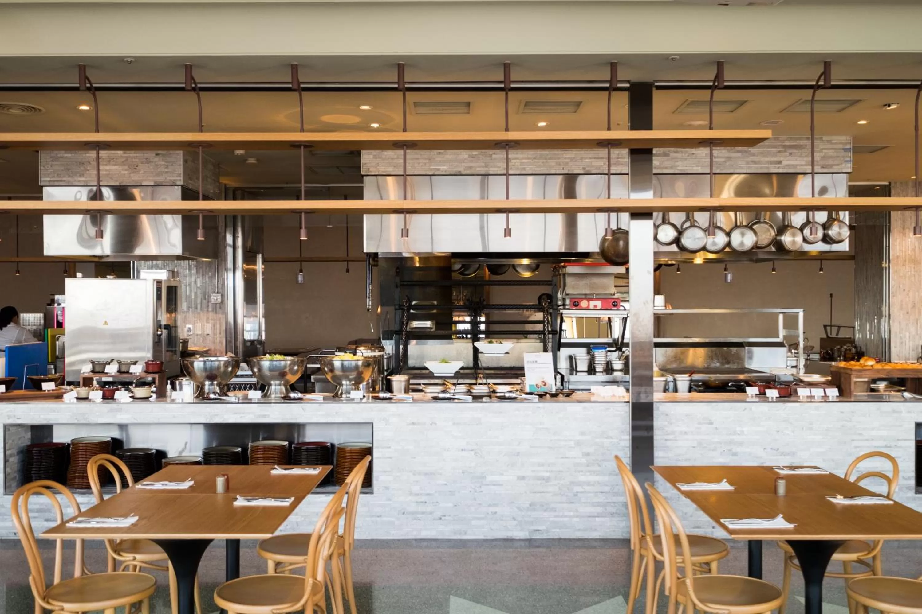 Restaurant/places to eat in amba Taipei Songshan