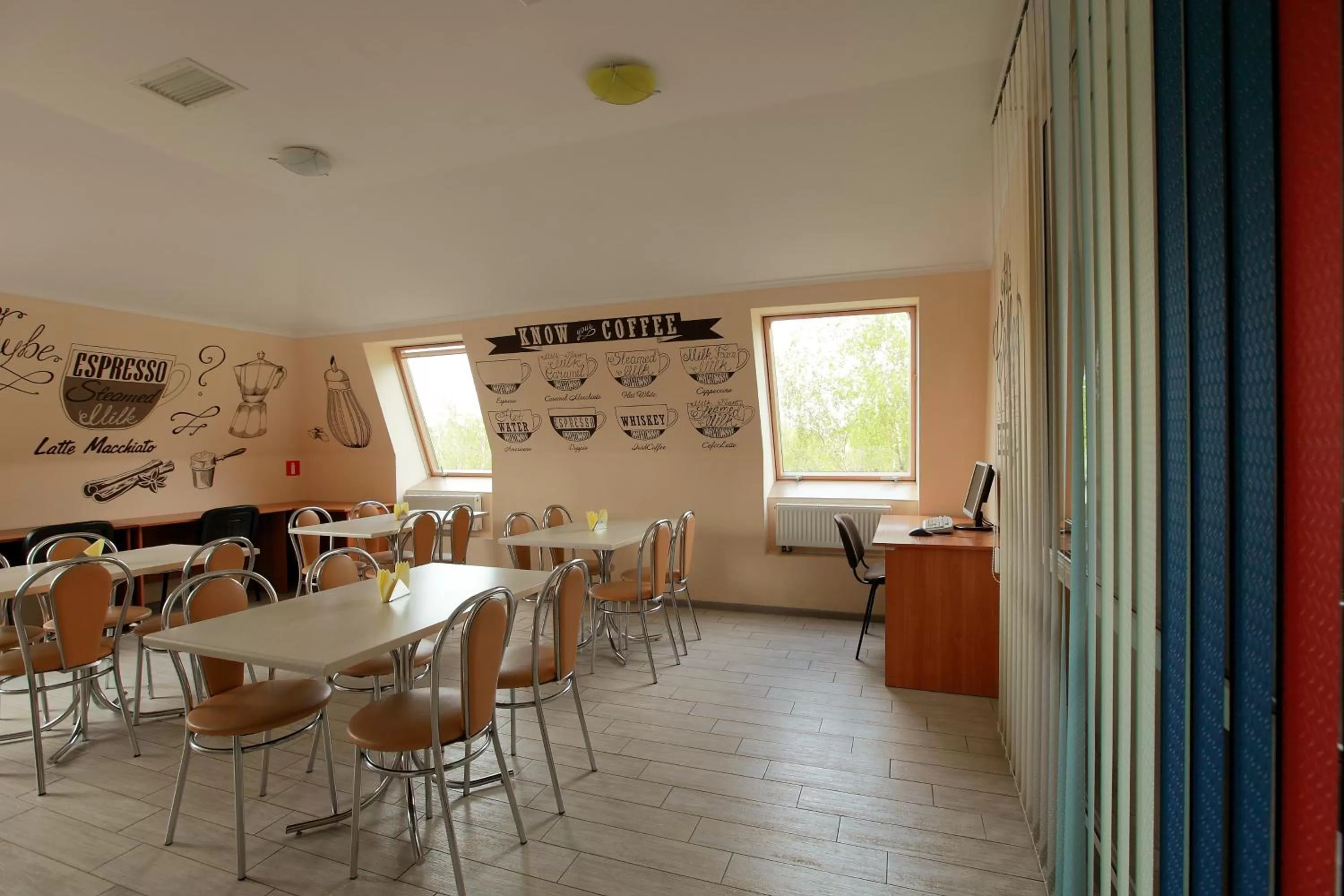 Restaurant/Places to Eat in Budget Hotel Ekotel