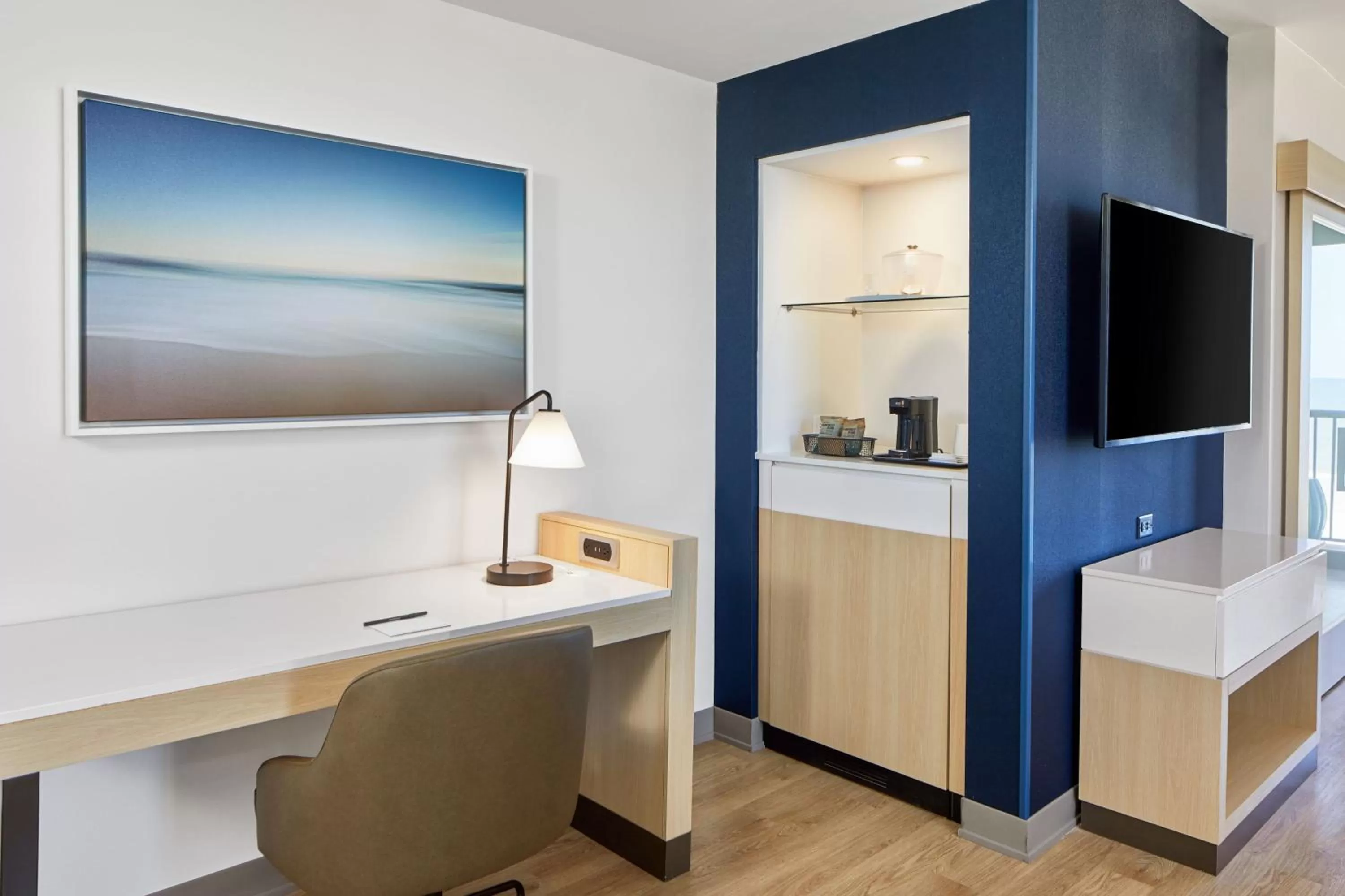 Photo of the whole room in SpringHill Suites by Marriott Jacksonville Beach Oceanfront