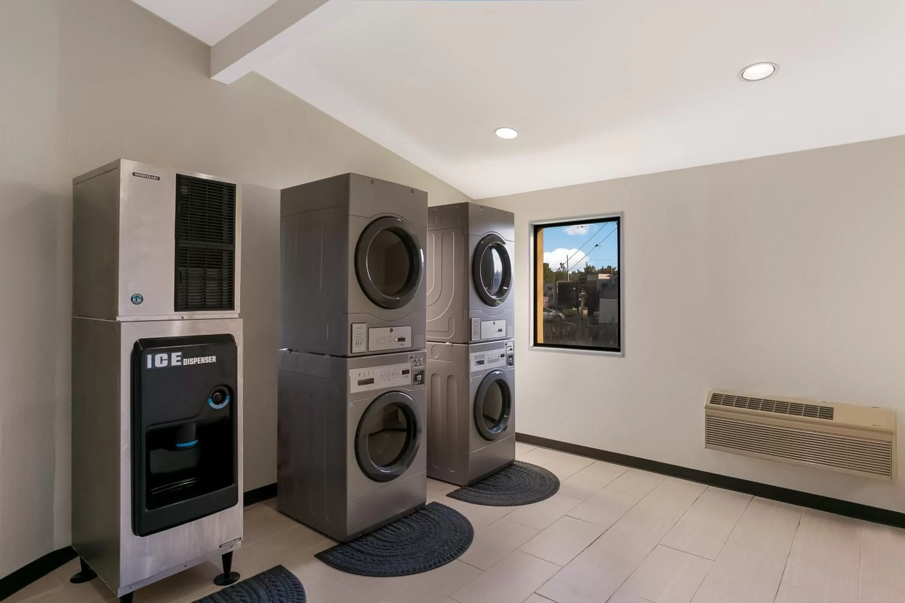 laundry in Red Roof Inn Denver