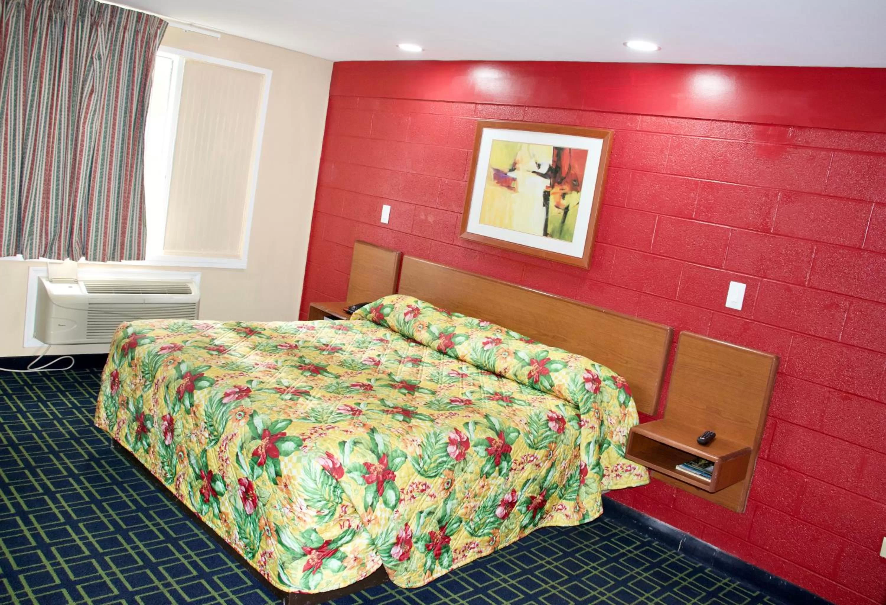 Bed in Royal Inn - North Augusta - Home Of The Masters - Augusta Downtown