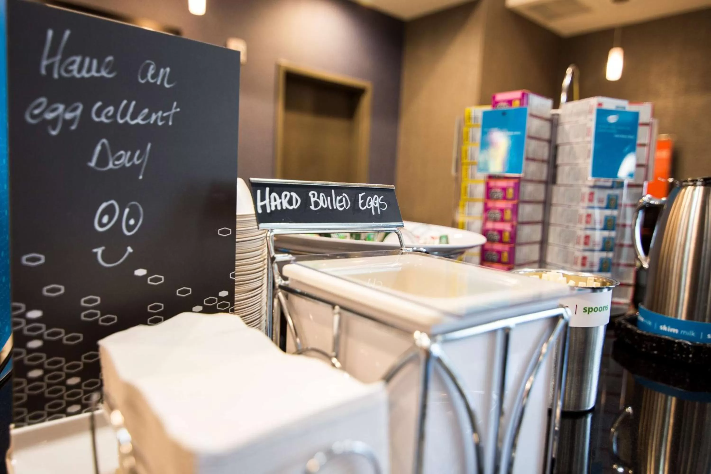 Dining area in Hampton Inn Houston I-10 East, TX