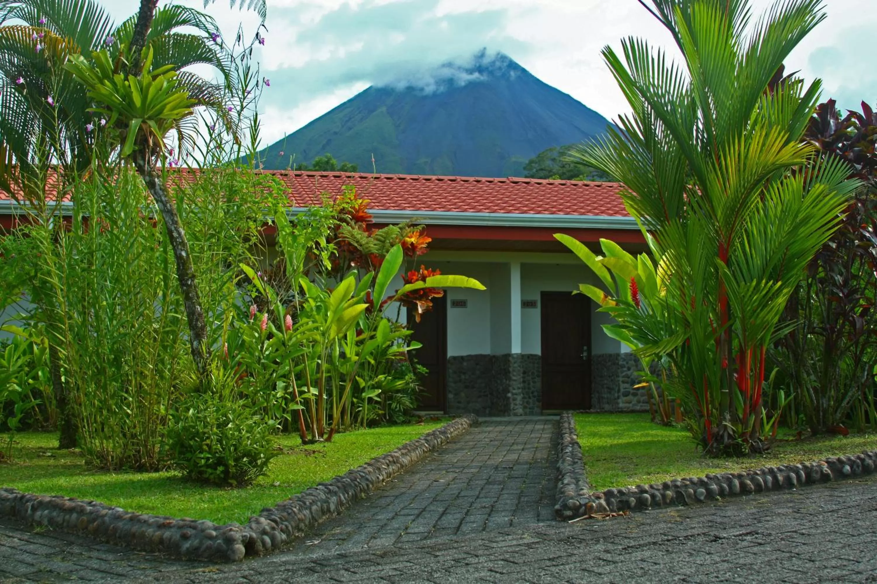 Patio in Volcano Lodge, Hotel & Thermal Experience
