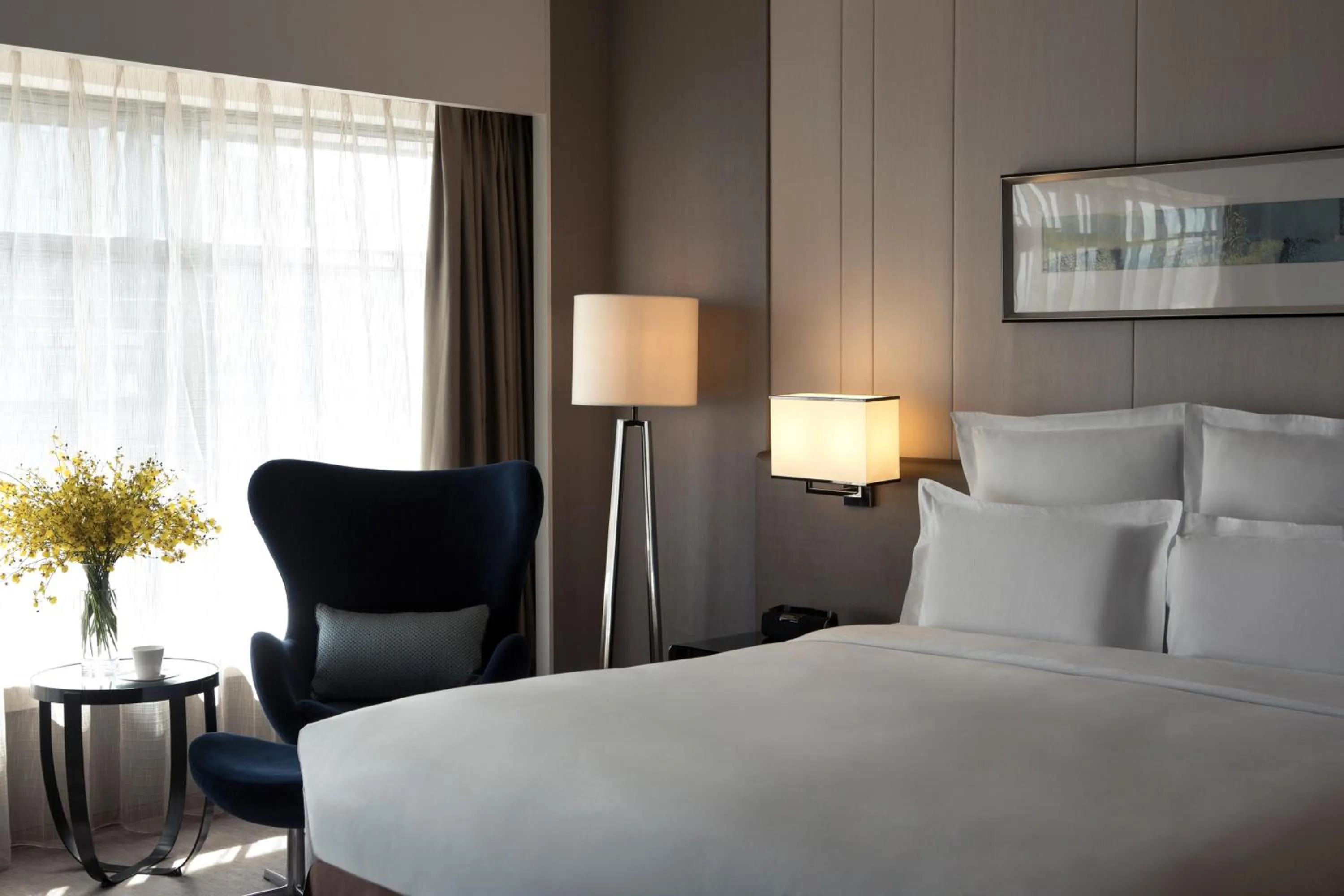 Bedroom, Bed in Pullman Shanghai Xuhui