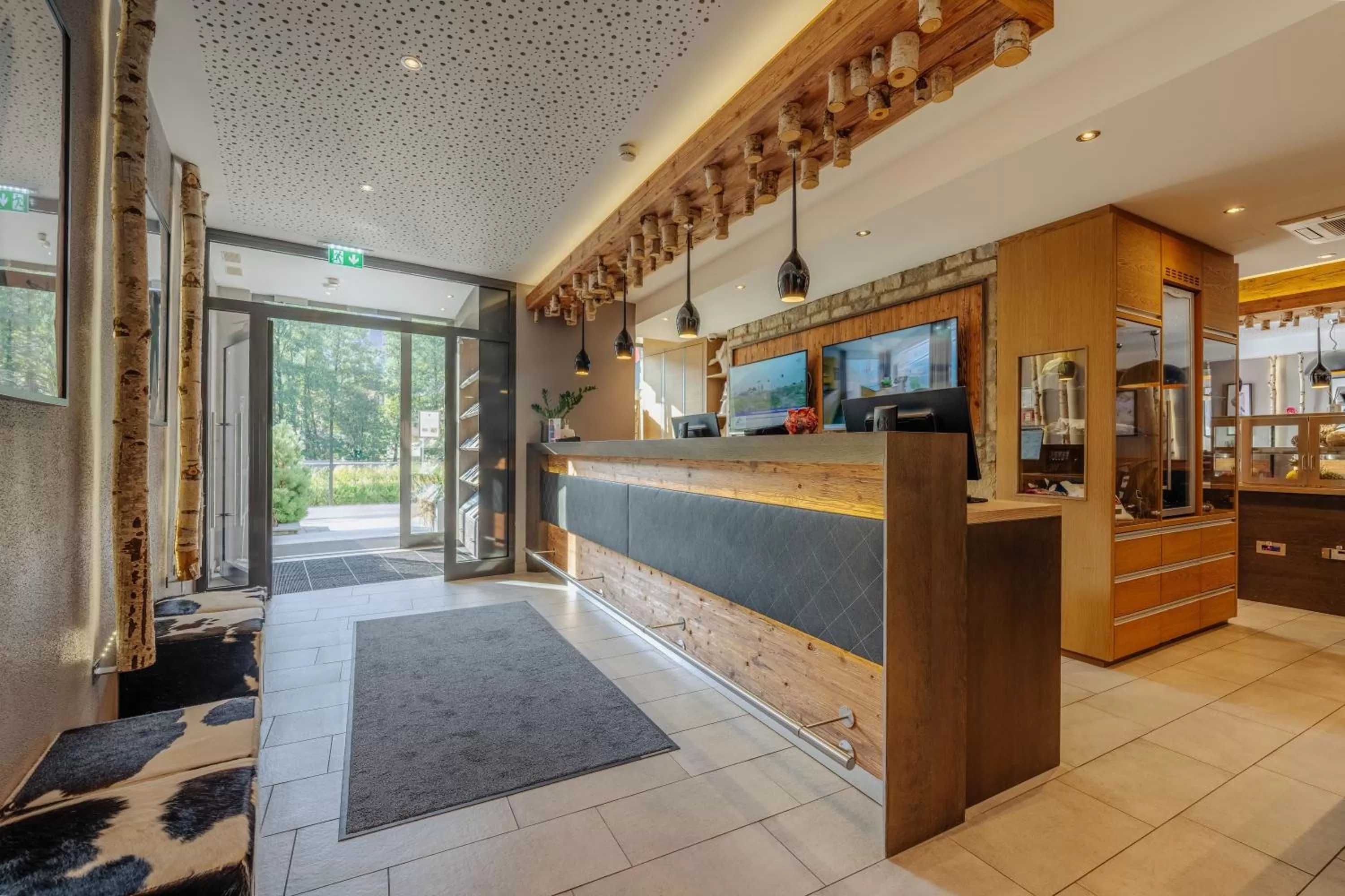 Lobby or reception in AvenidA Mountain Lodges Kaprun