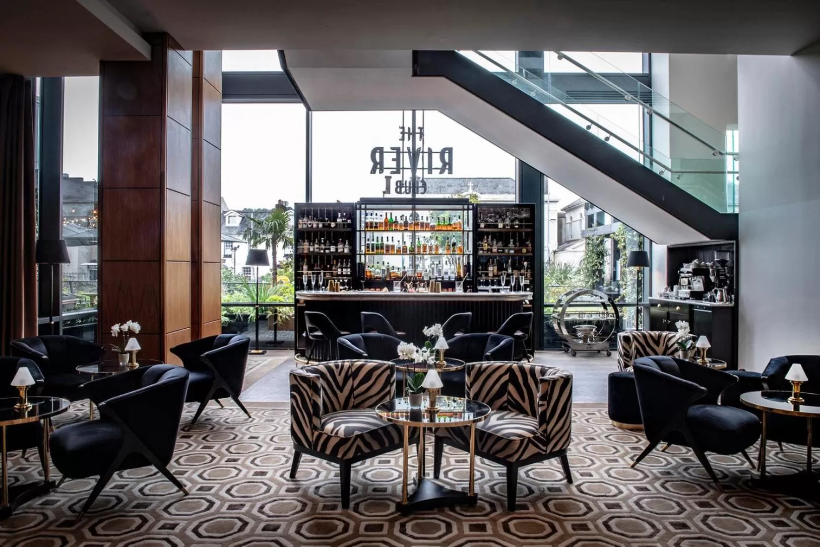 Lounge or bar in The River Lee Hotel a member of The Doyle Collection