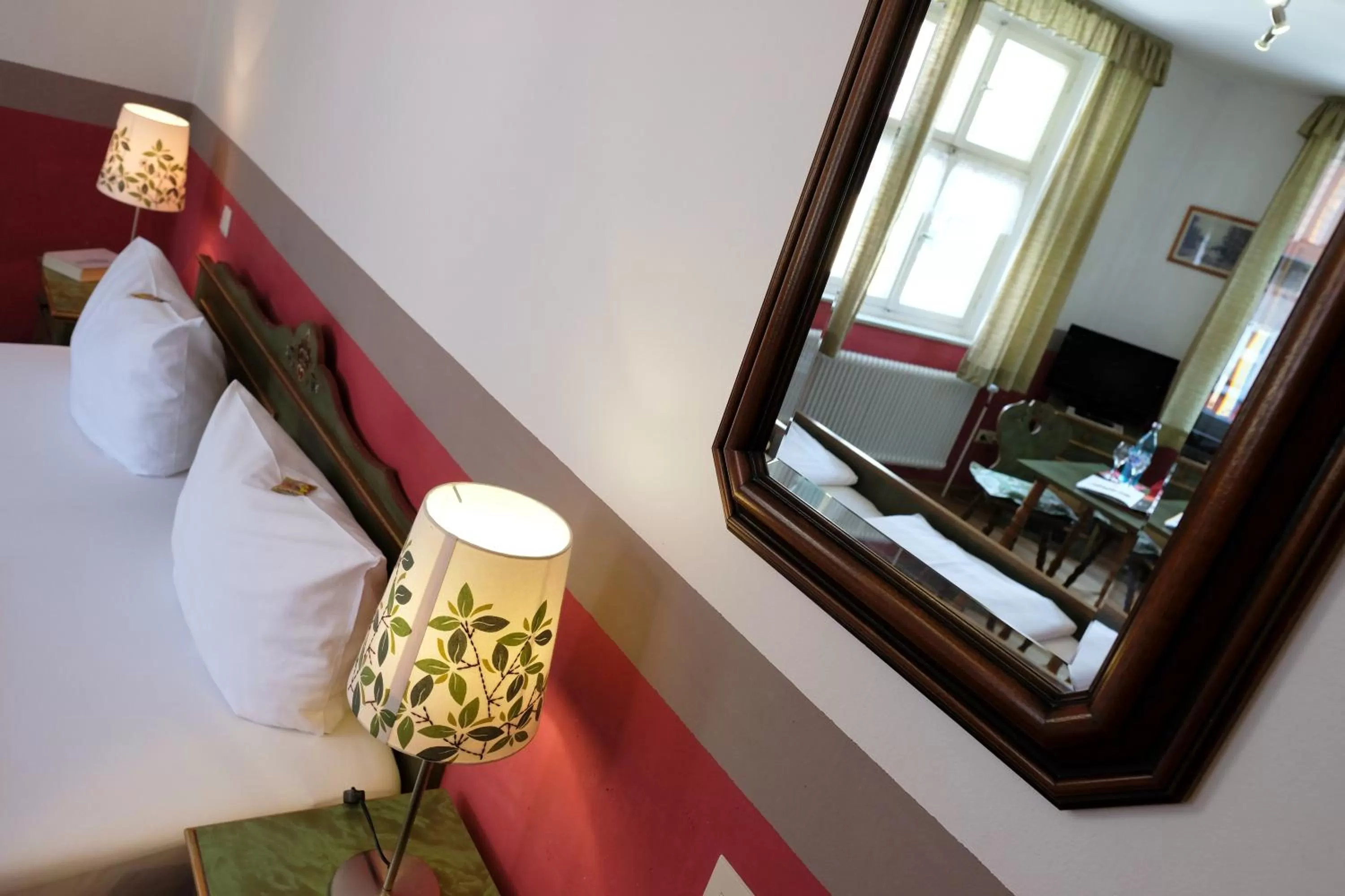 Photo of the whole room in Romantica Hotel Blauer Hecht