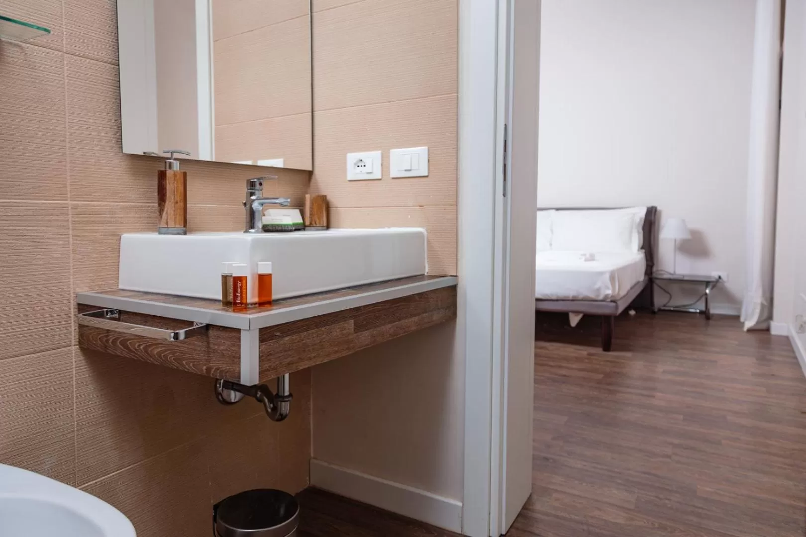 Living room, Bed in Villa Savarino