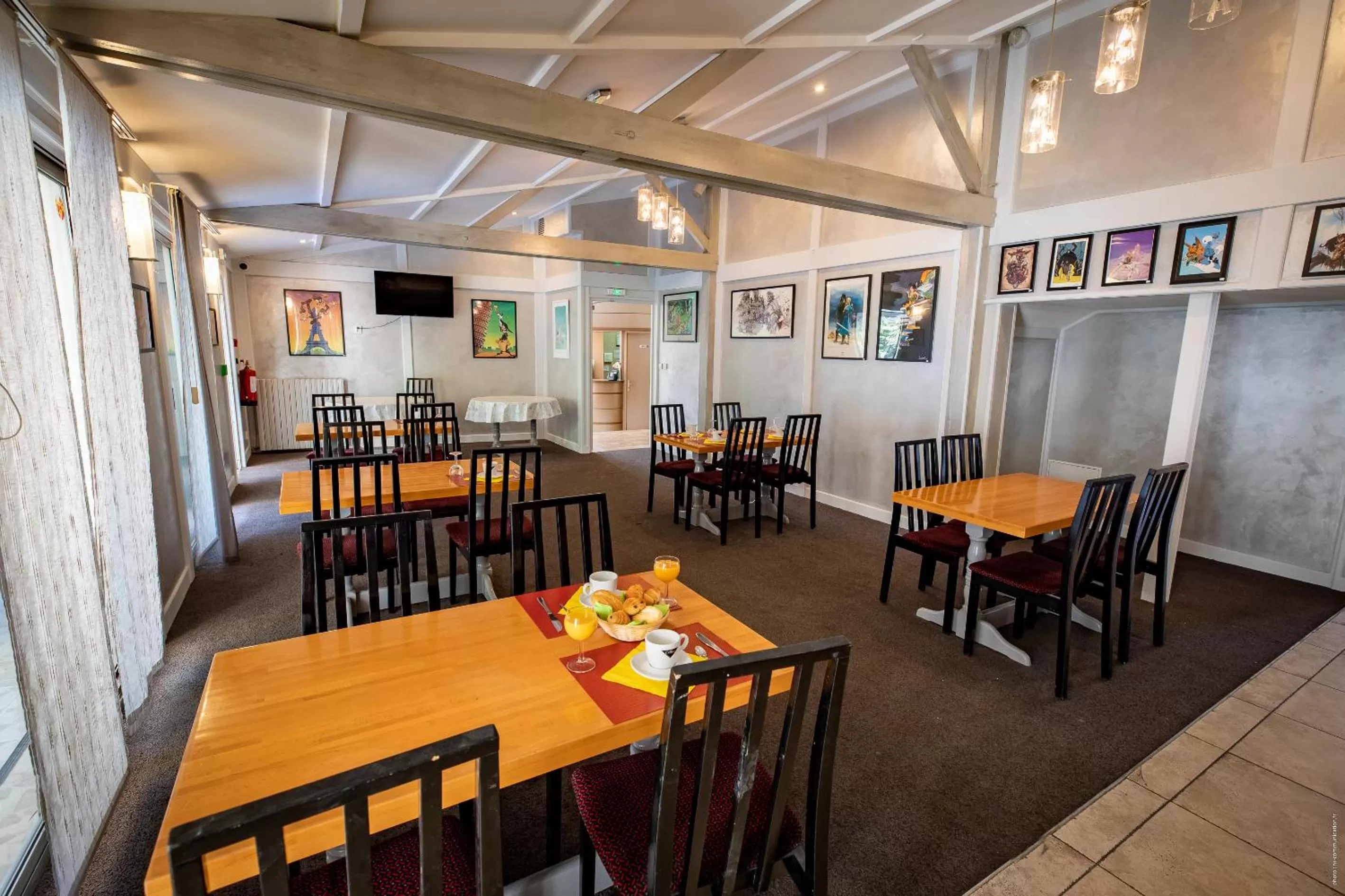 Restaurant/places to eat in Hotel de la Gare