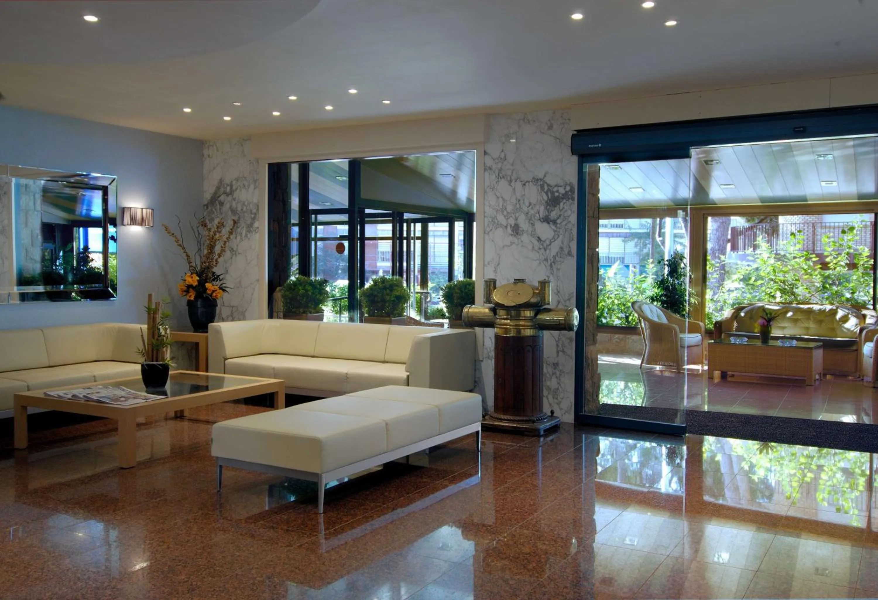 Lobby or reception in Best Western Hotel Mediterraneo