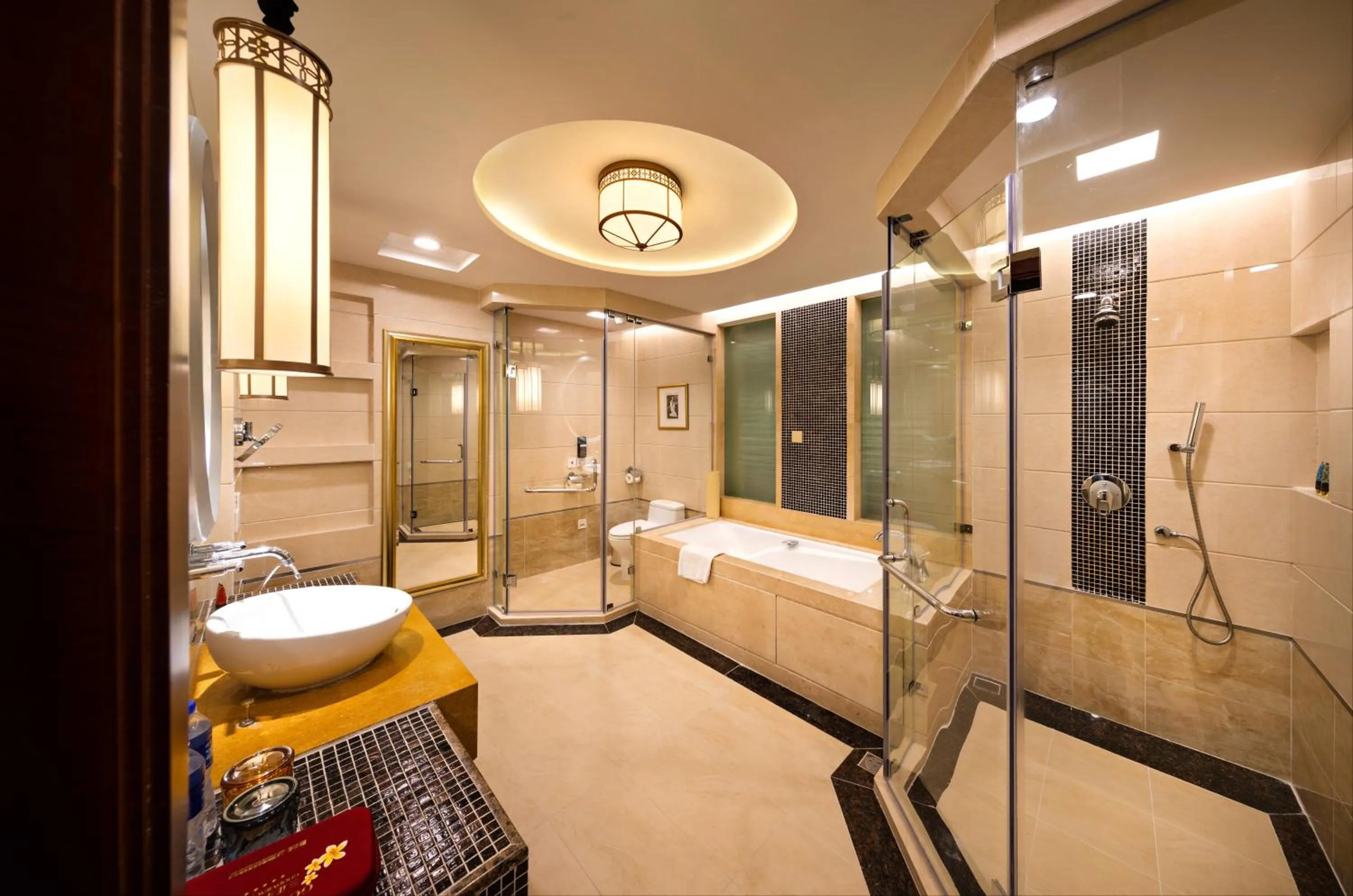 Shower in Good View Hotel Tangxia - 15 mins drive from Dongguan South Railway Station