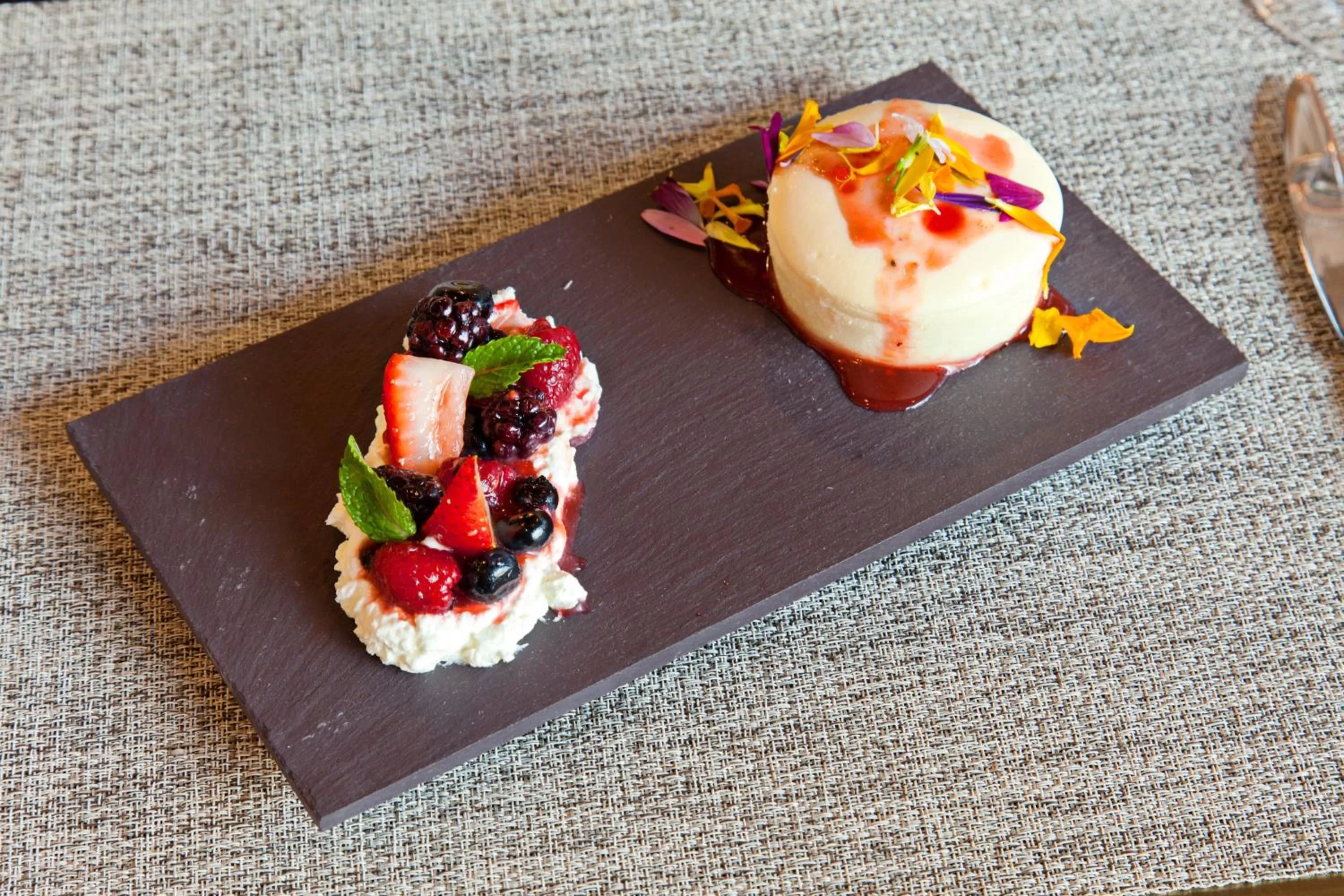 Restaurant/places to eat in Hotel Indigo Los Angeles Downtown by IHG