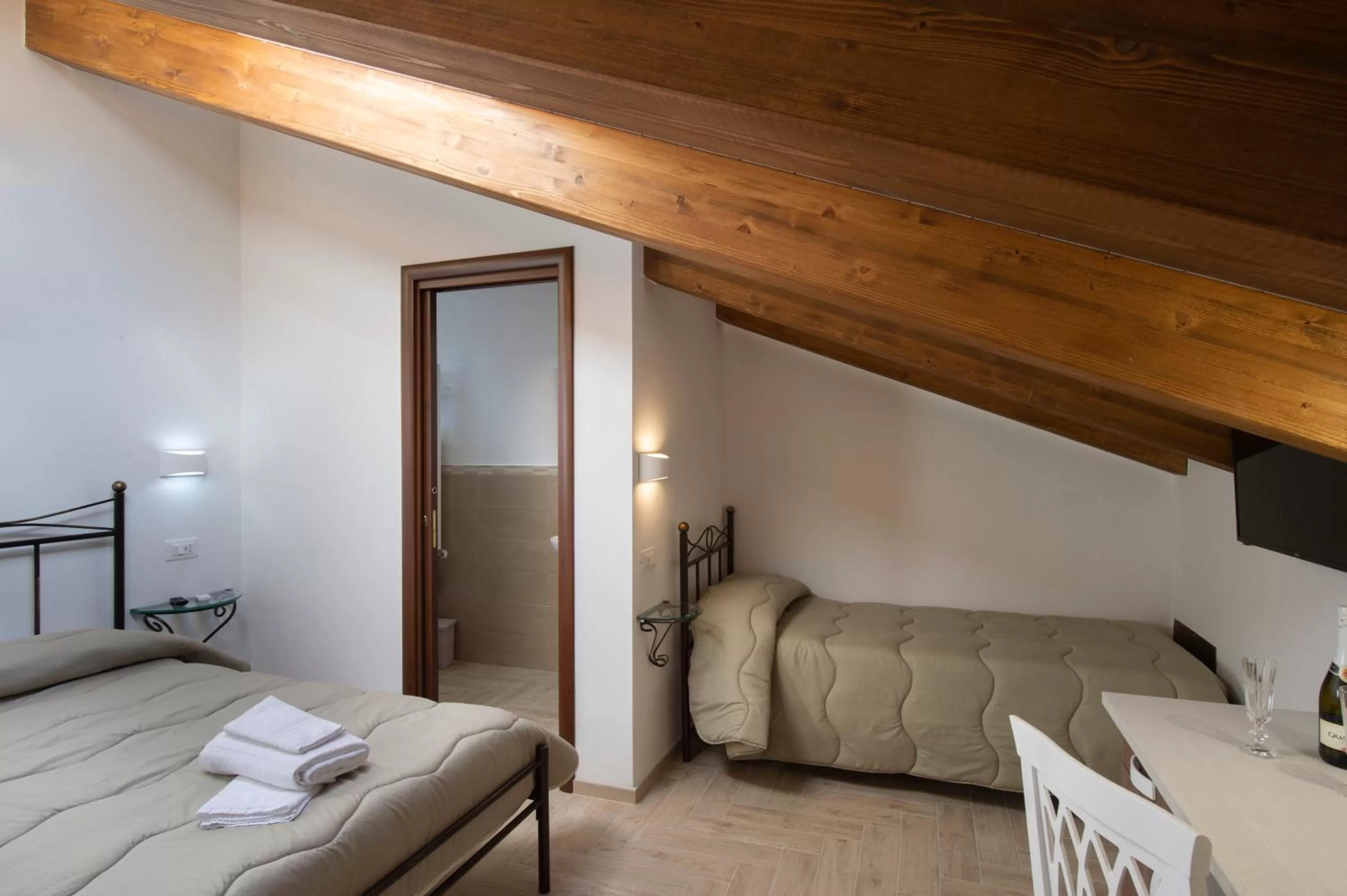 Bedroom, Bed in Il Ritrovo degli dei