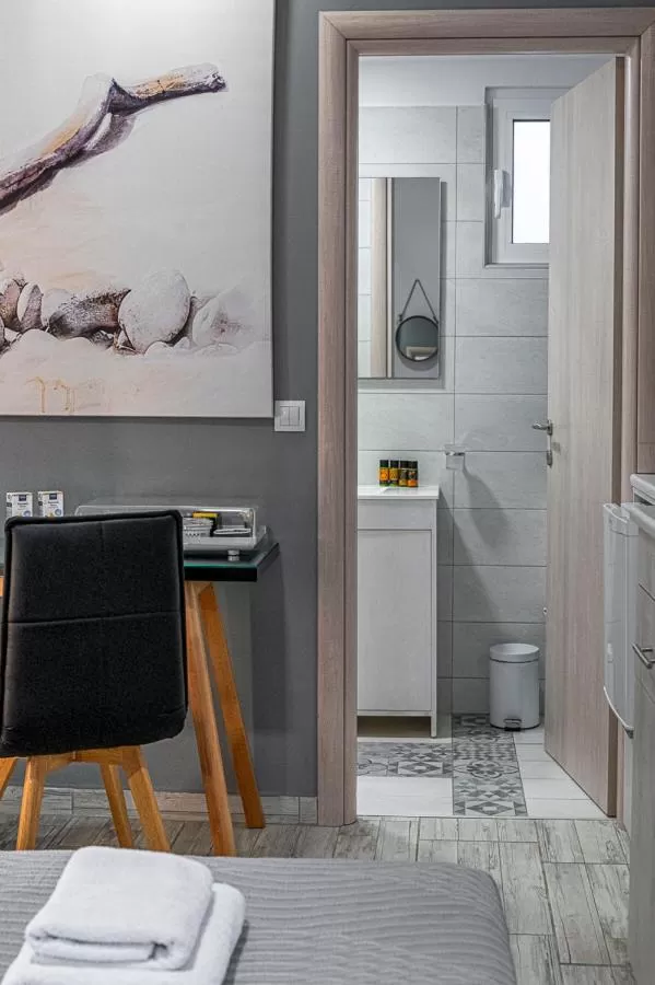 Comfort Stay Athens Airport Hotel - FREE shuttle from and to the airport