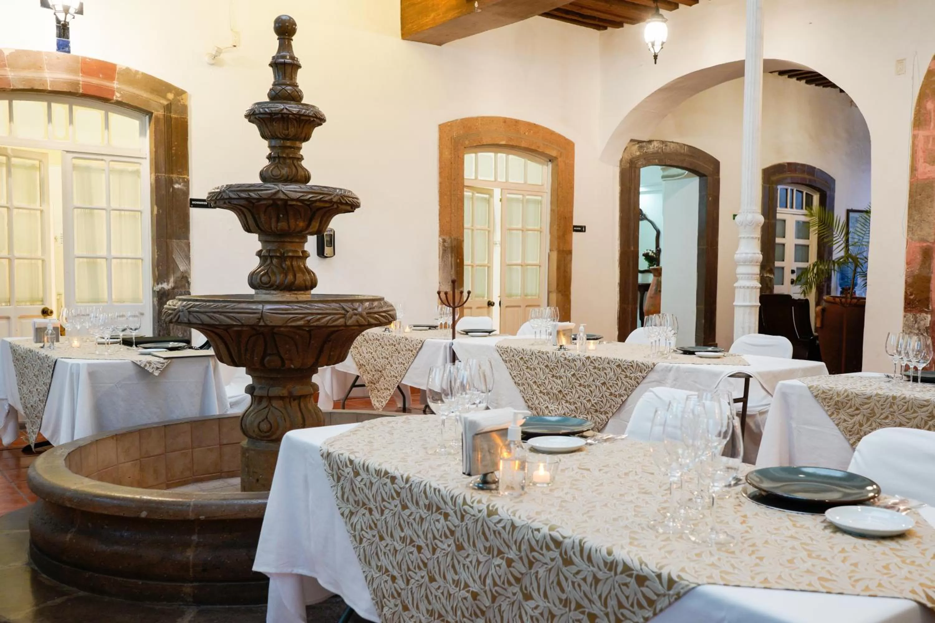 Property building in Hotel Senorial