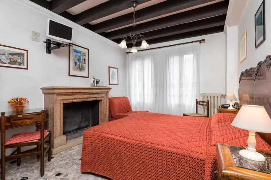 Bed in Villa Albertina