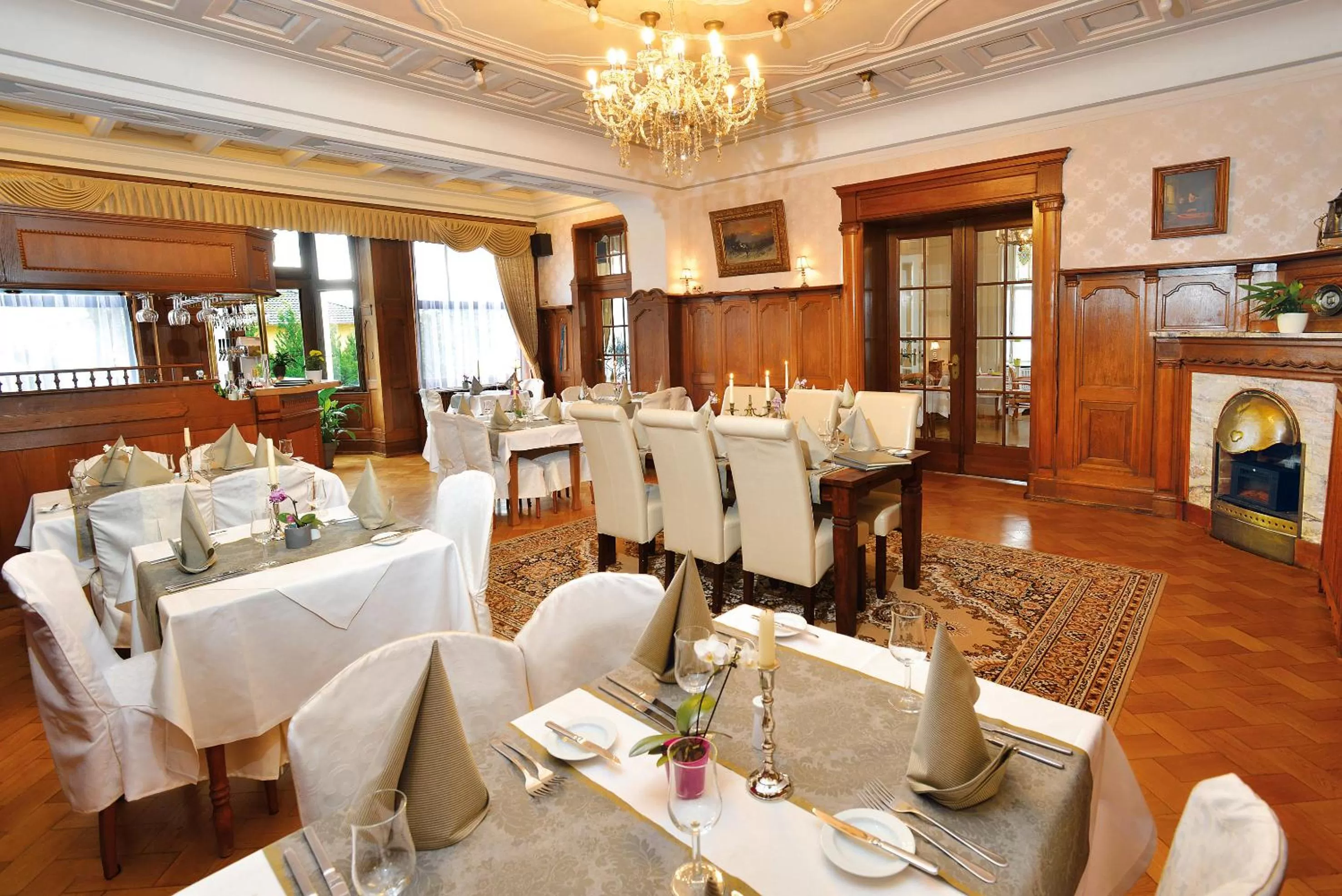 Restaurant/places to eat in Villa Oranien