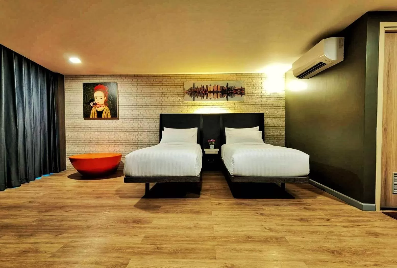 Bed in BB Glass House