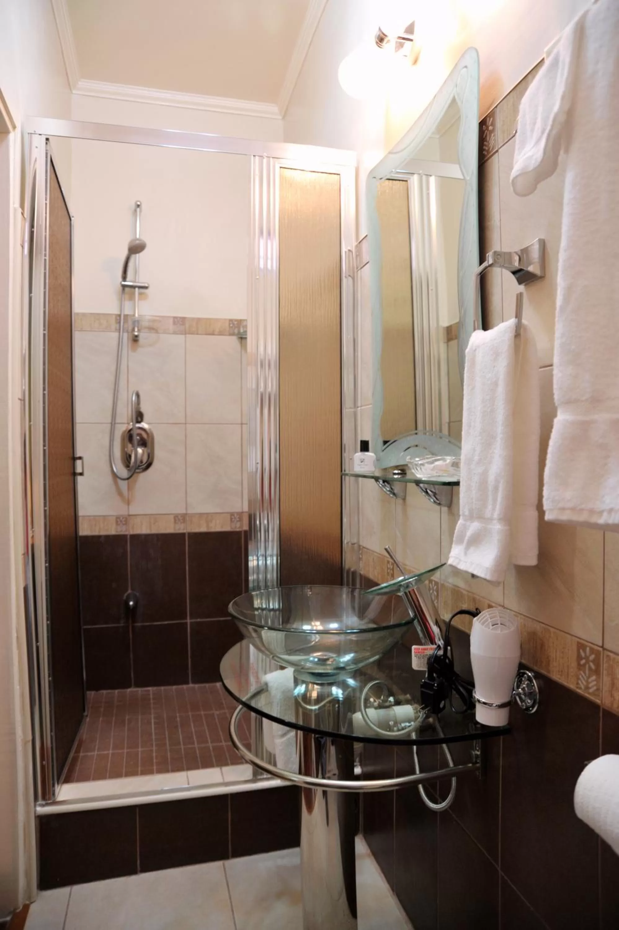 Bathroom in Culture Crossroads Inn