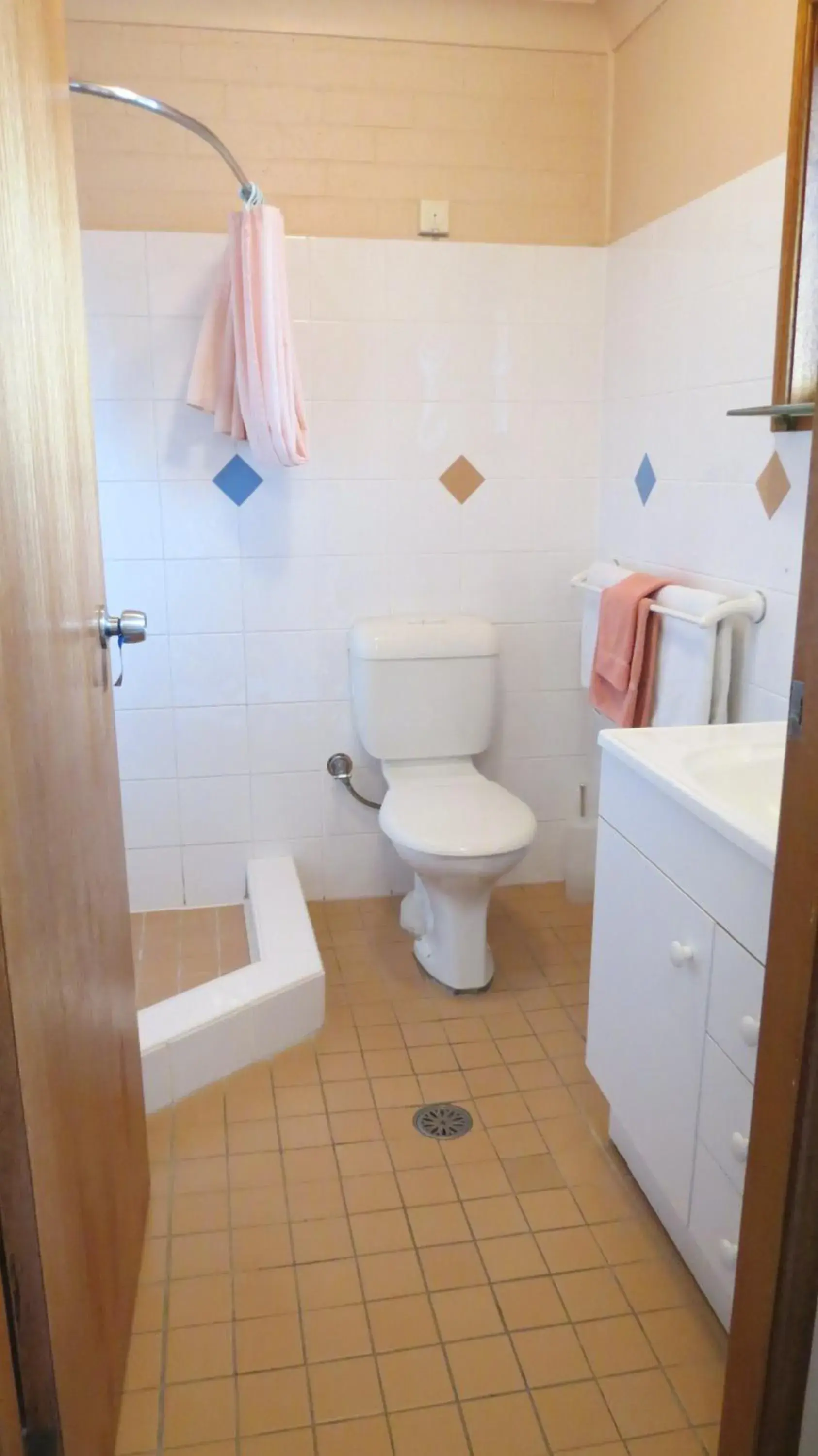 Queen Room in Bridge View Motel Queen Room in Bridge View Motel