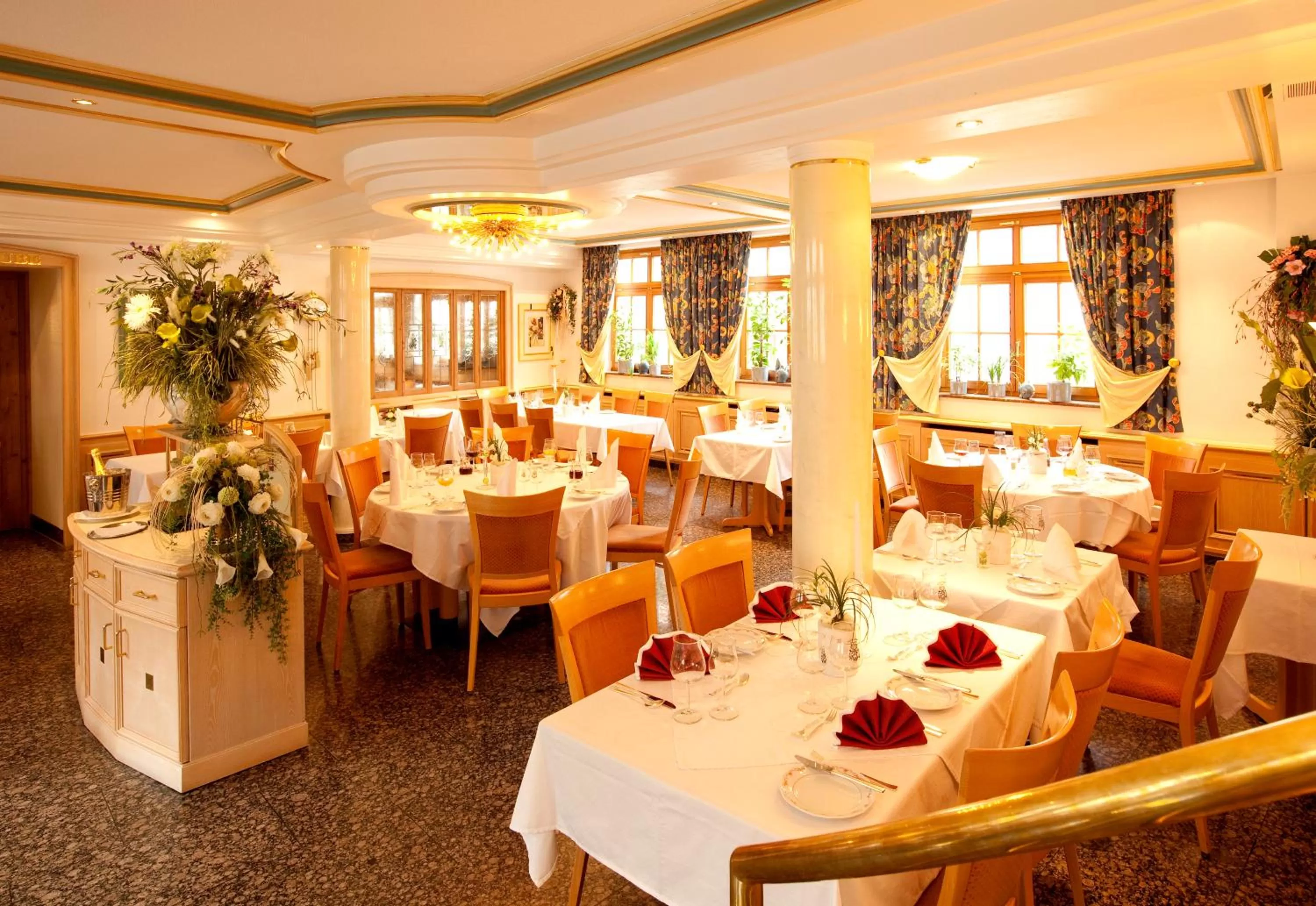 Restaurant/places to eat in Hotel Adler