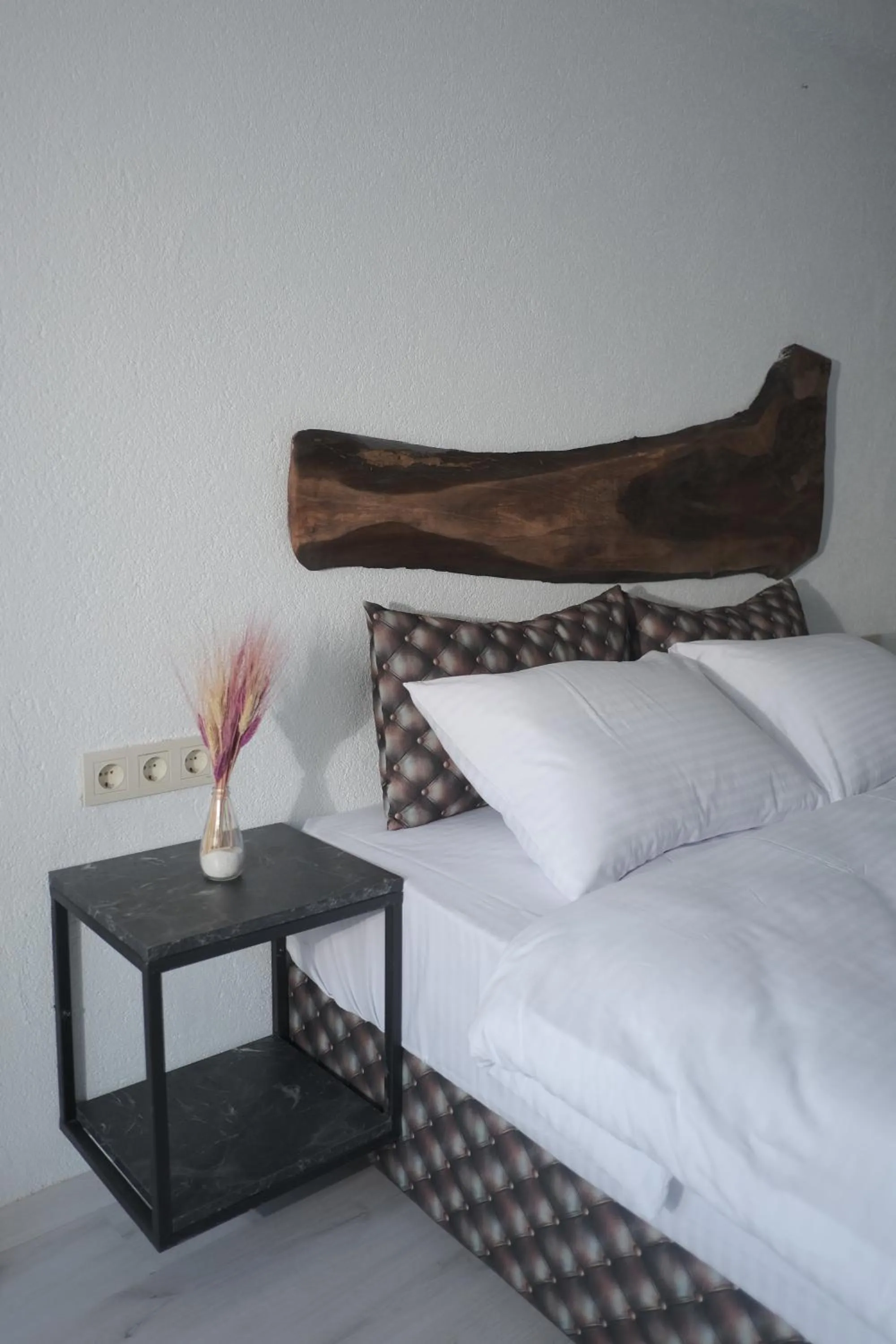 Bed in PANDAN KARAKOY SUİT