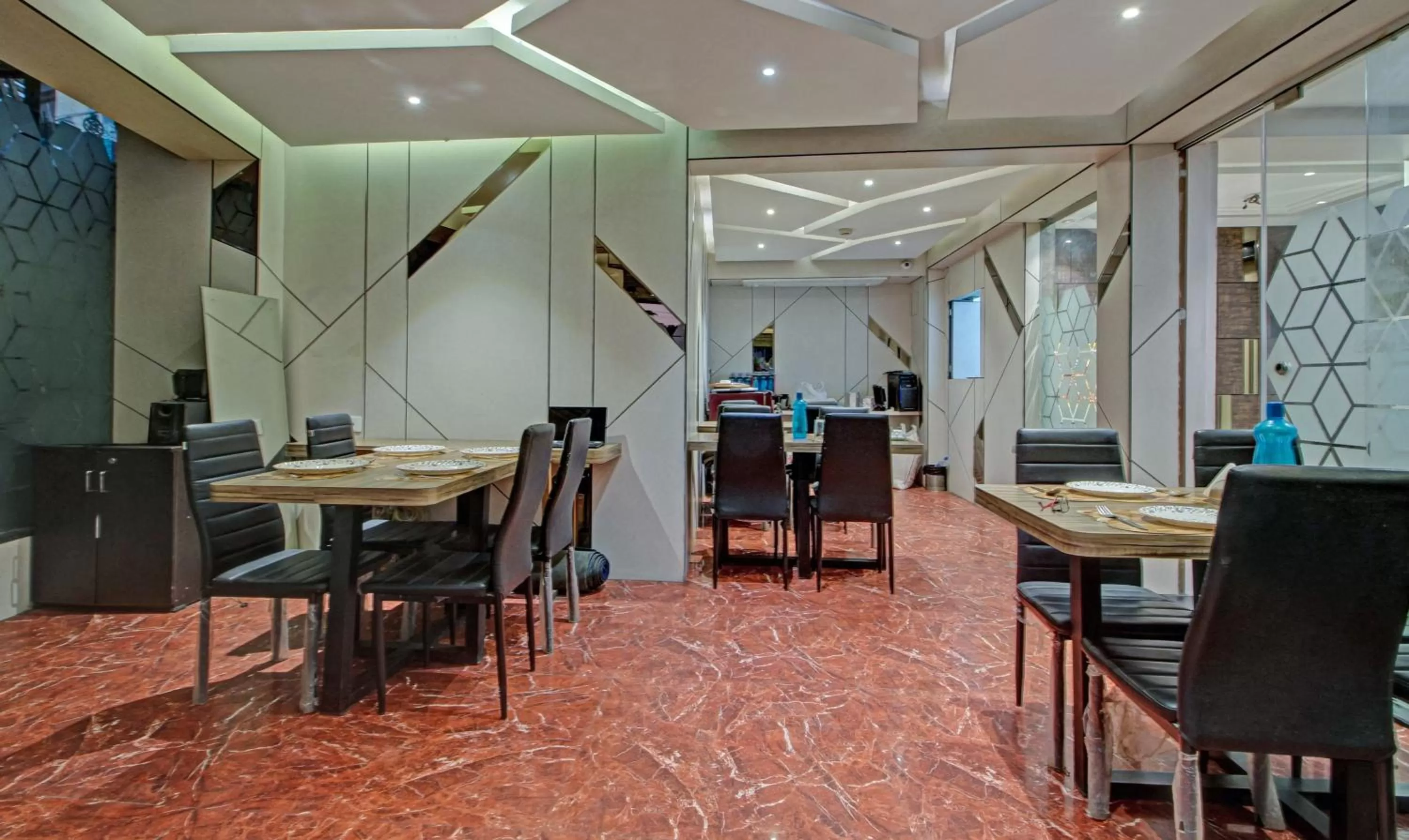 Breakfast in Treebo Trend Glassotel Ruby