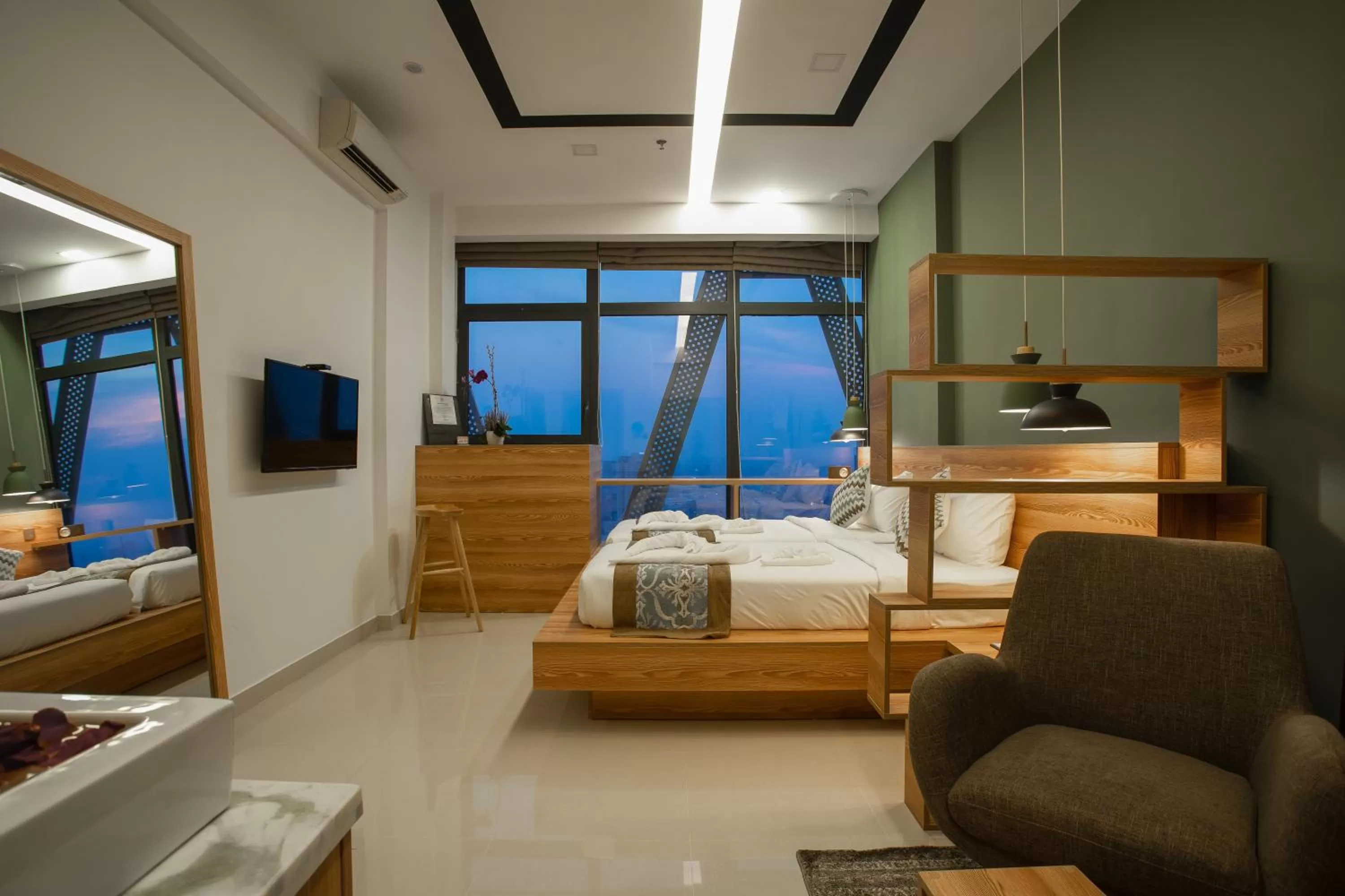 Bedroom, Bed in The Snowbell Hotel & Spa at The Bridge