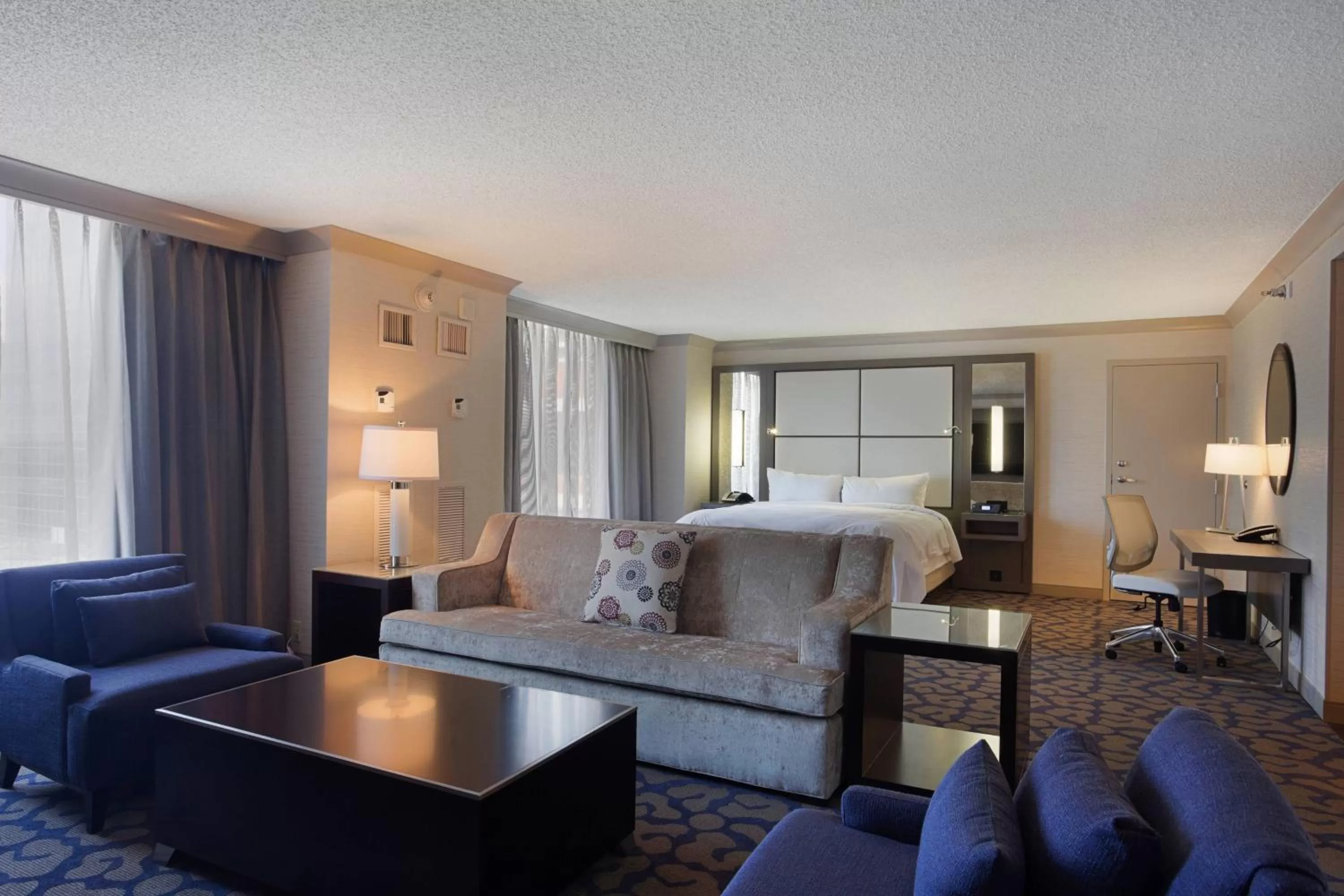 Photo of the whole room, Bed in Little Rock Marriott
