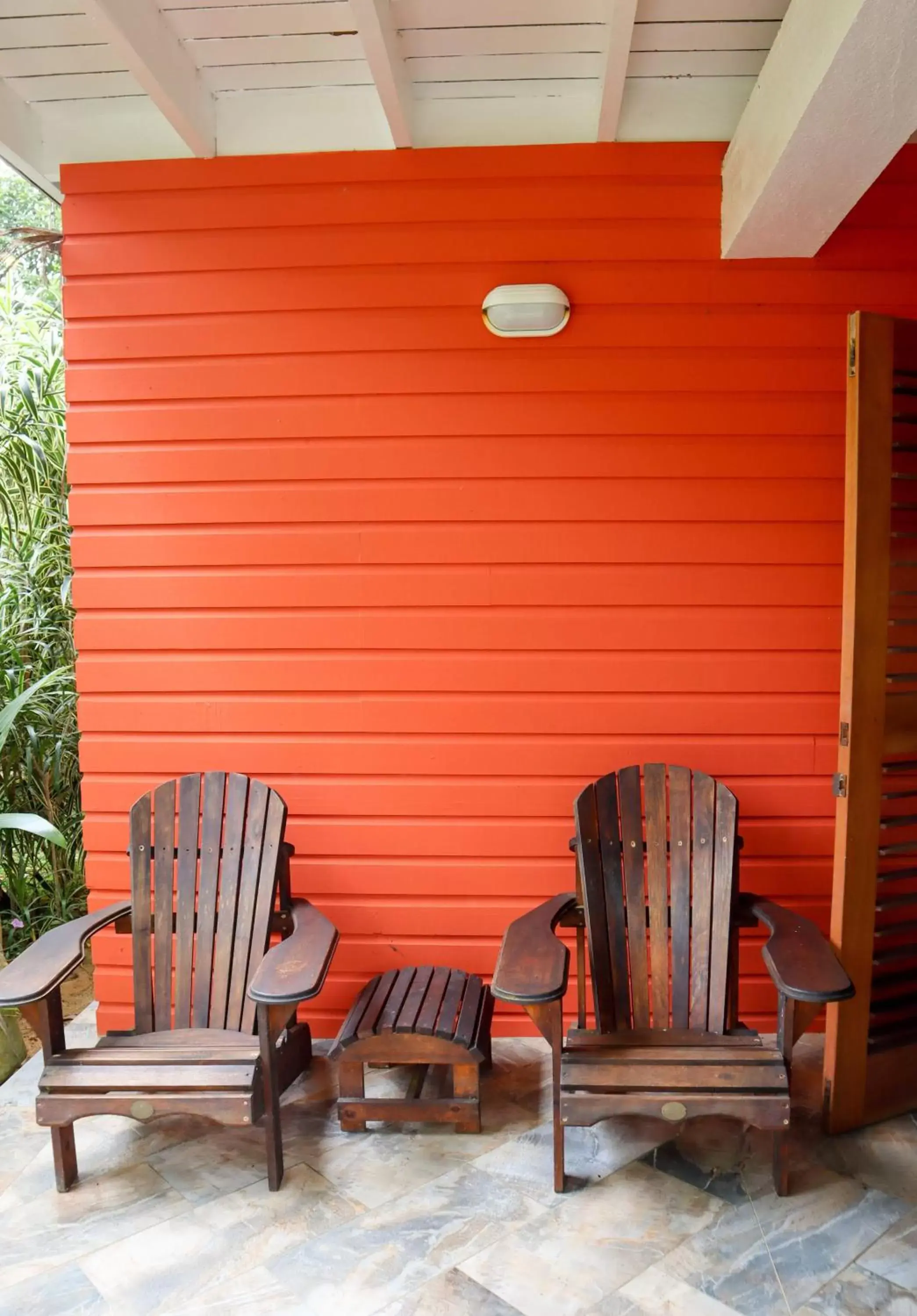 King or Twin Room with Garden View - Ground Level in Turtle Beach House King or Twin Room with Garden View - Ground Level in Turtle Beach House