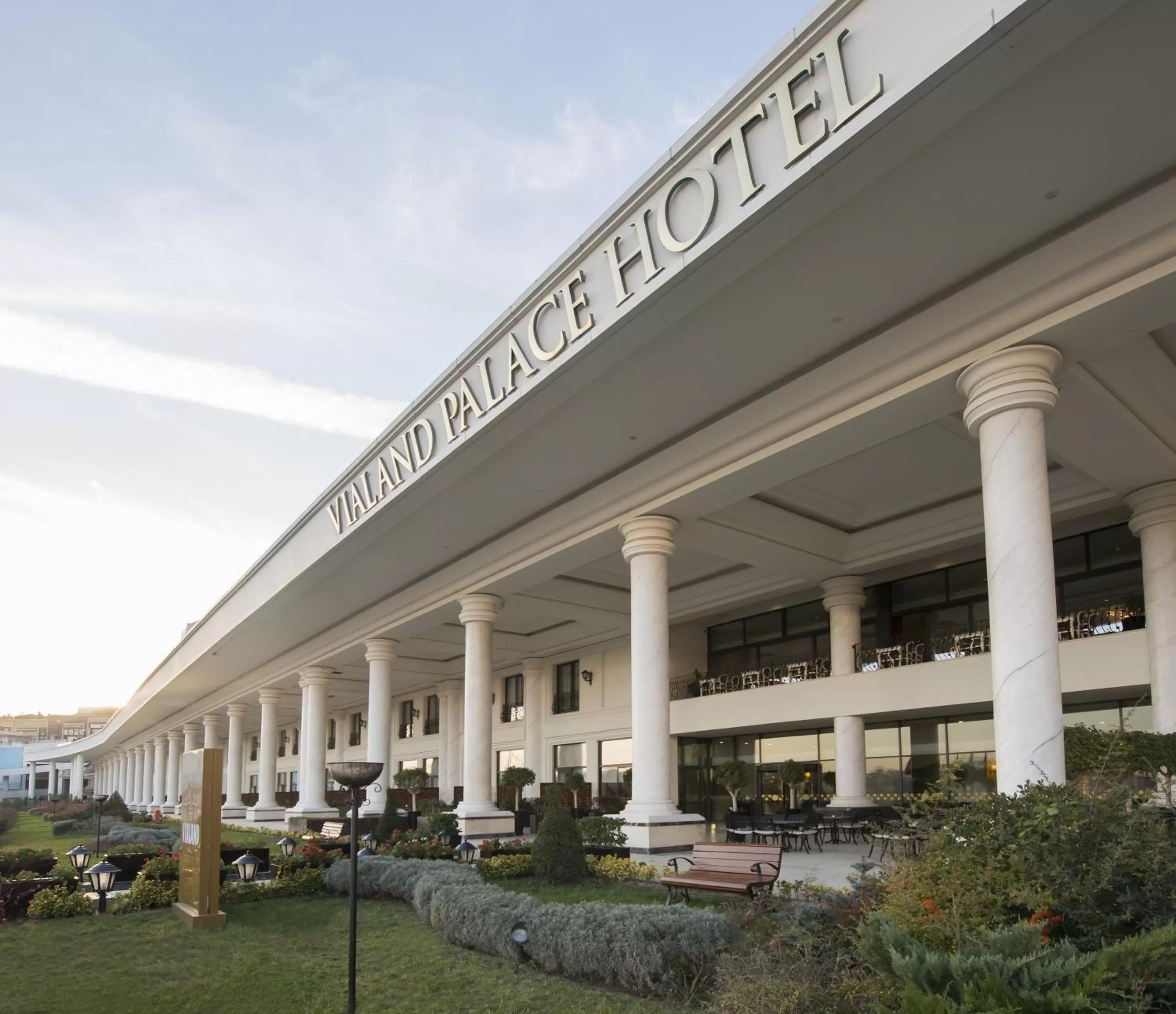 Property building in Vialand Palace Hotel