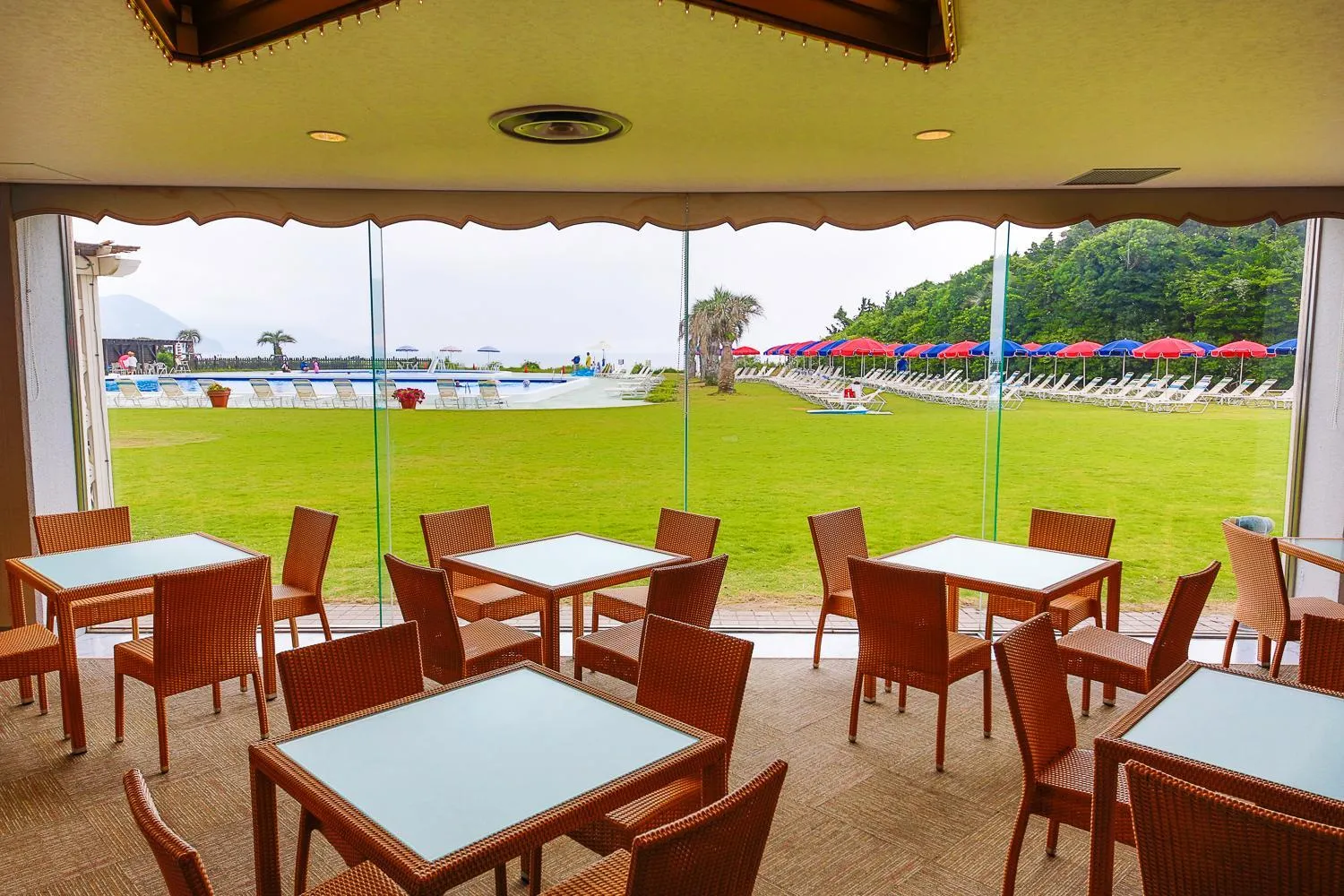 Restaurant/places to eat in Hotel Izukyu