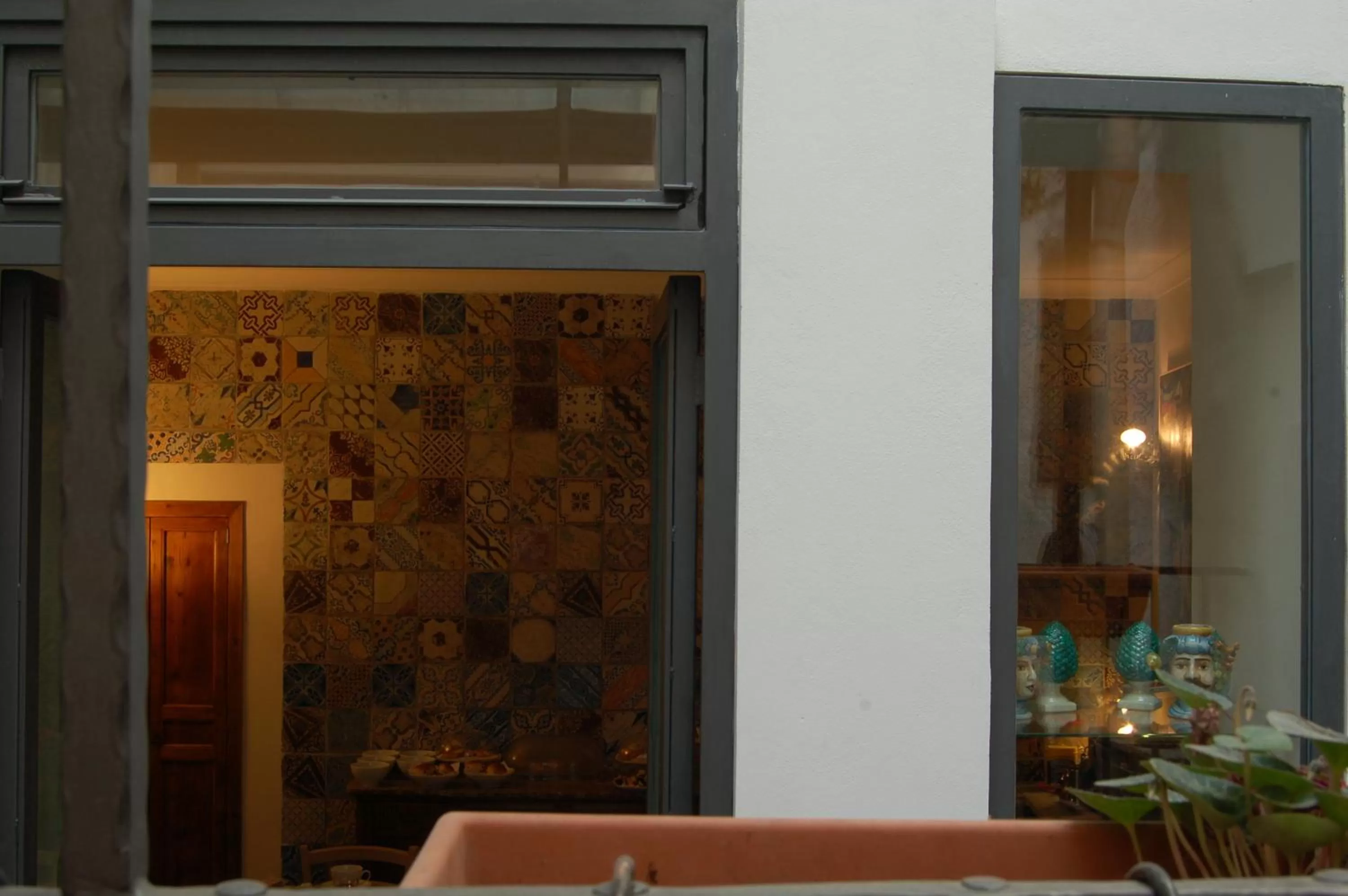 Decorative detail in Federico Secondo B&B