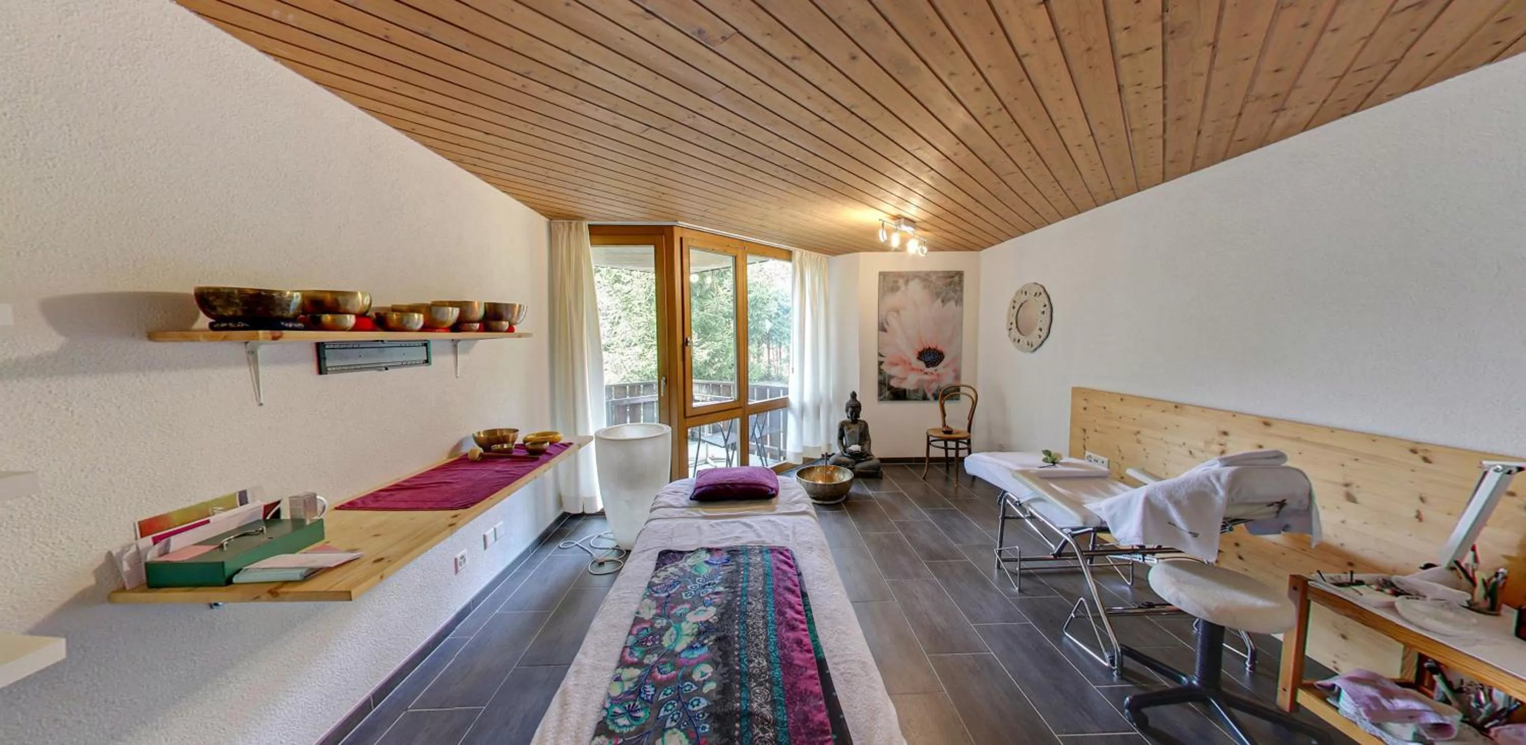 Massage in Catrina Hotel