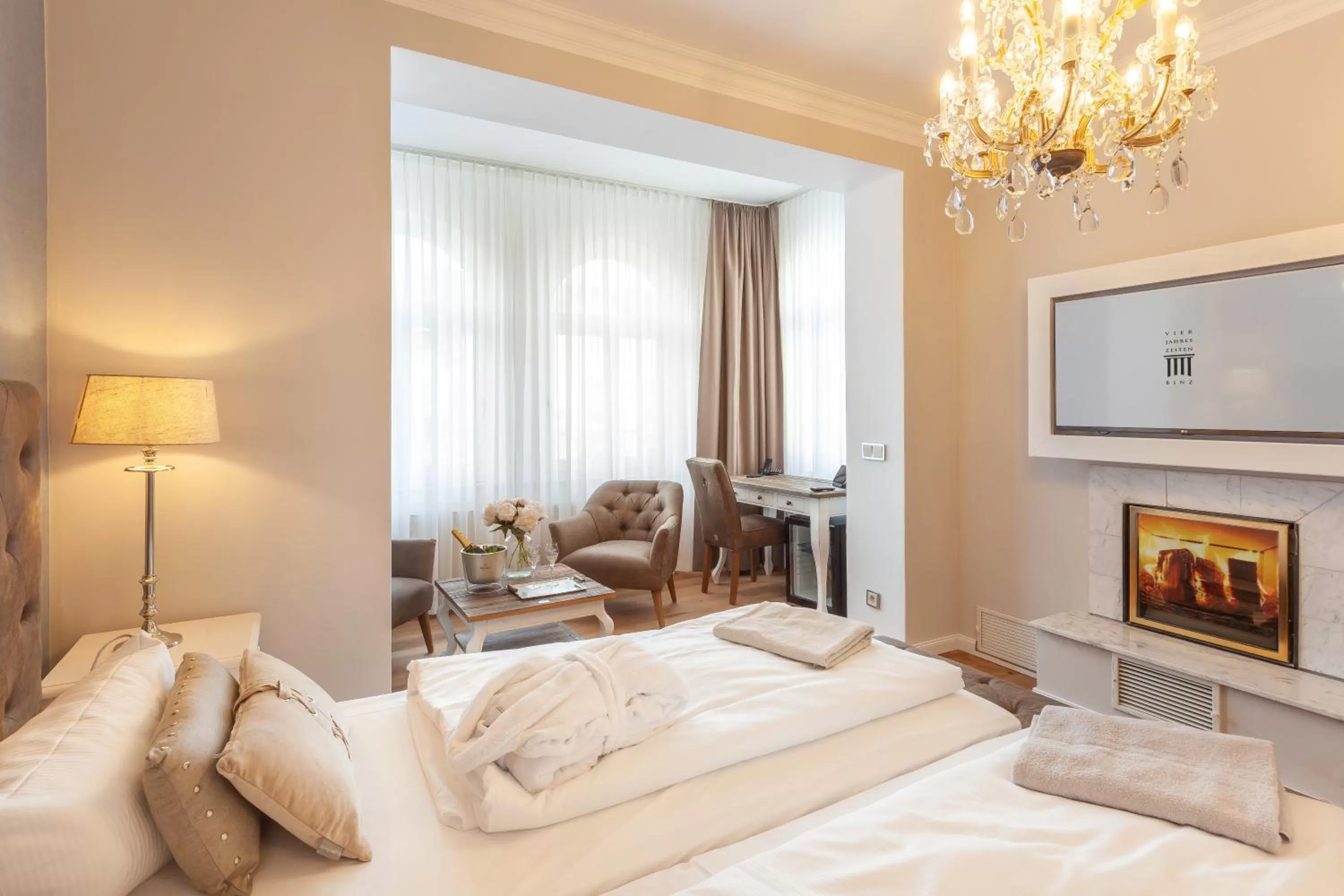 Bed in Hotel Vier Jahreszeiten Binz