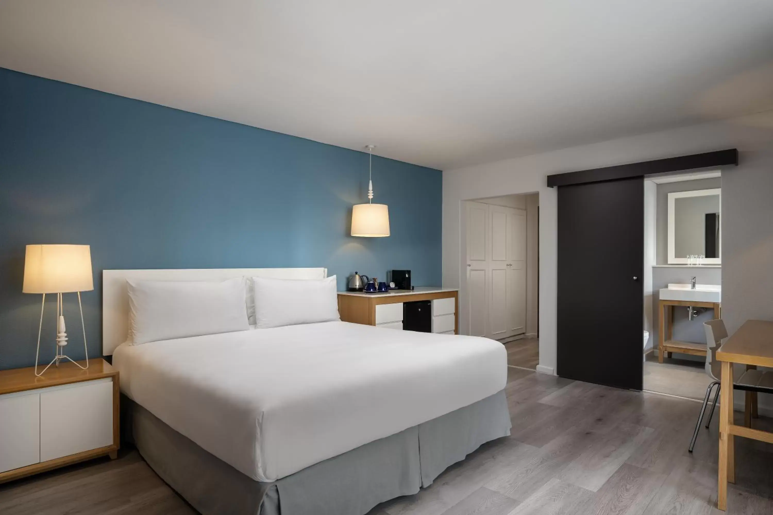 Larger Guest room, 1 King, Partial sea view, Balcony in Protea Hotel by Marriott Cape Town Sea Point Larger Guest room, 1 King, Partial sea view, Balcony in Protea Hotel by Marriott Cape Town Sea Point