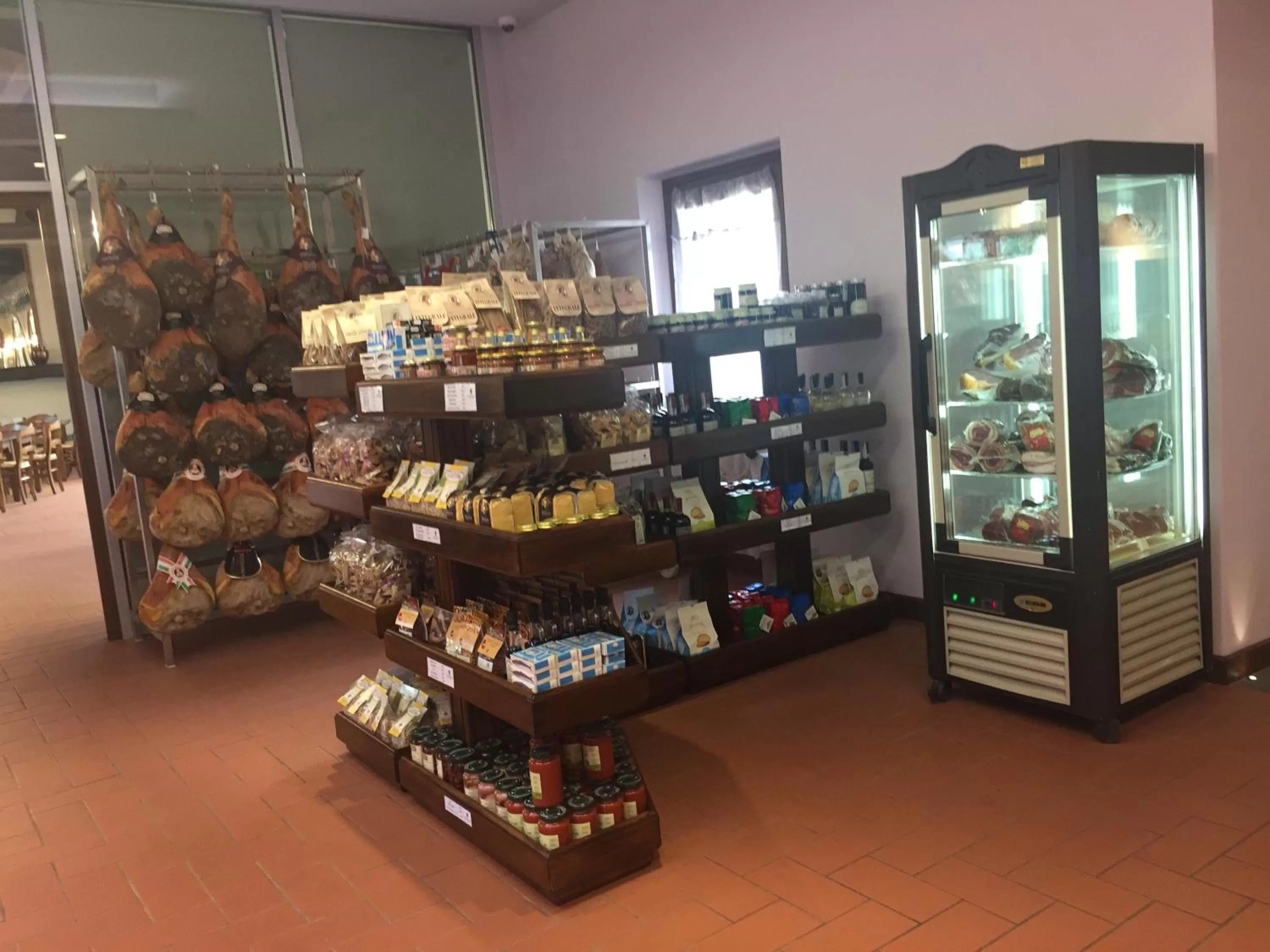 Restaurant/places to eat in Antica Locanda San Leonardo 1554