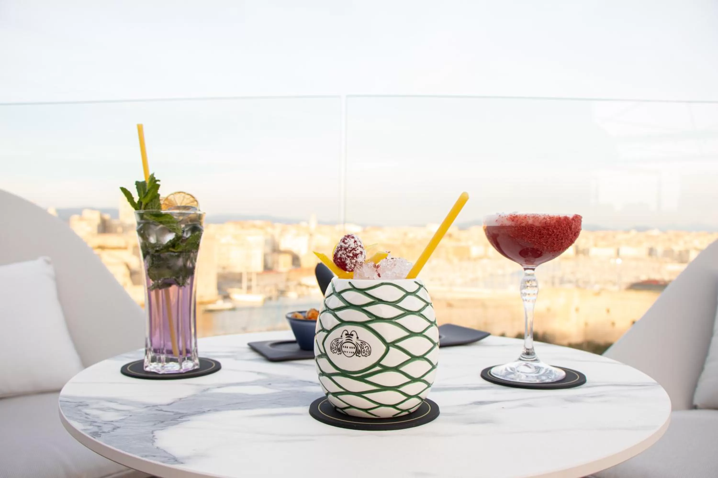 Restaurant/places to eat in Sofitel Marseille Vieux-Port