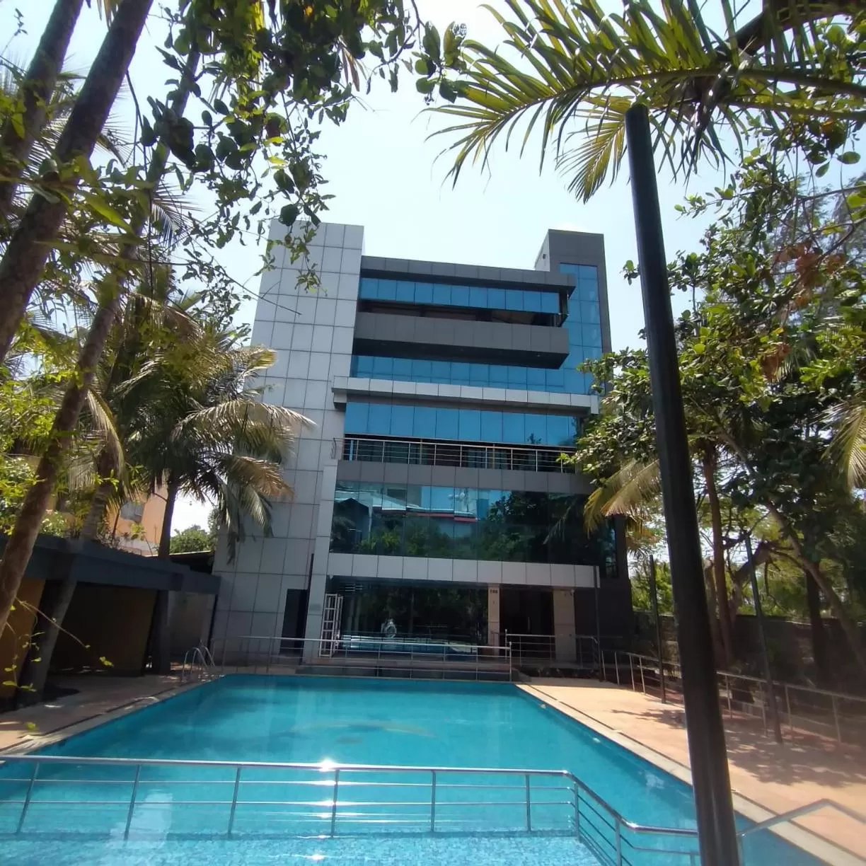 Swimming Pool in Sangam Inn & Banquets