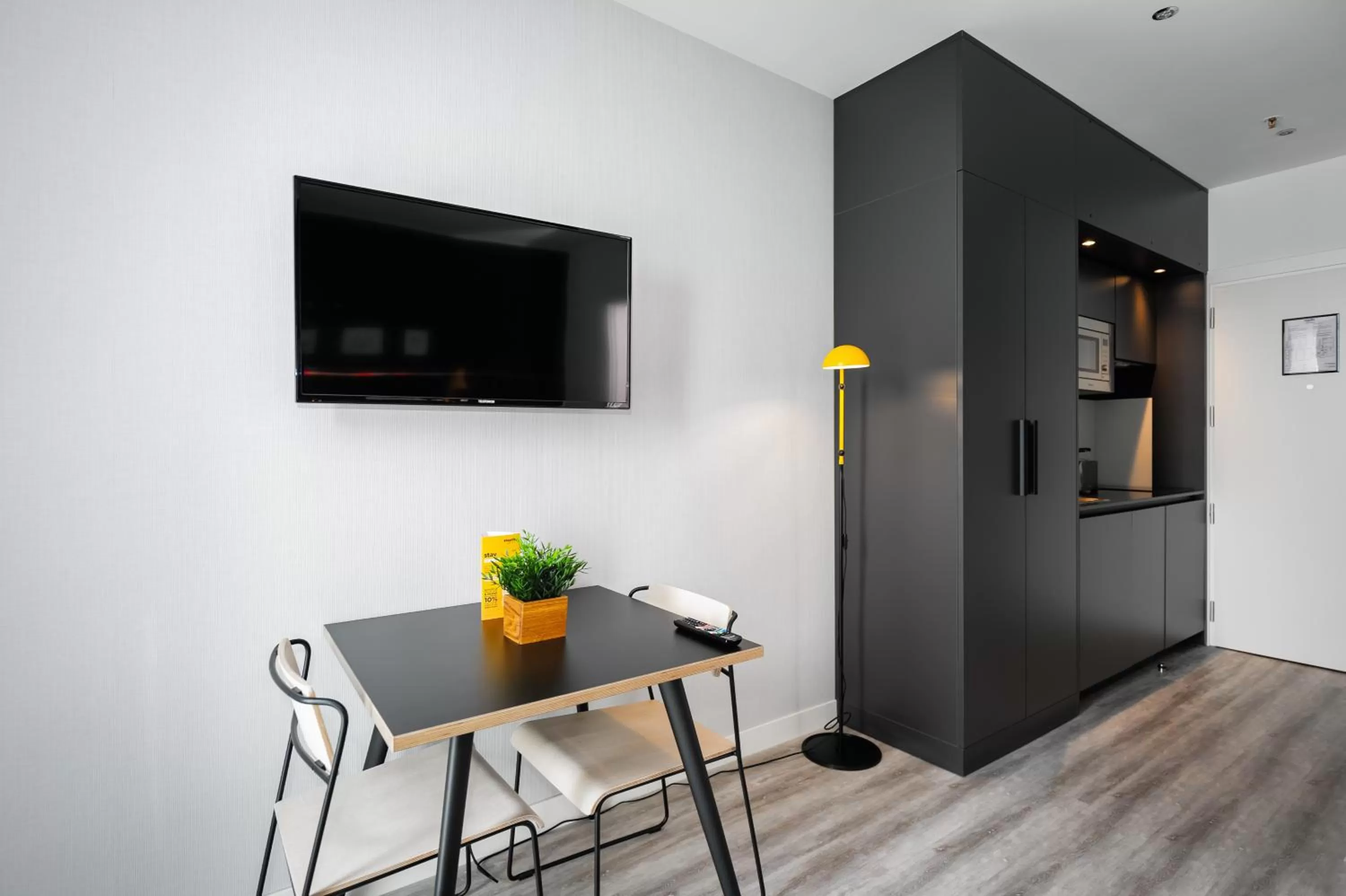 TV and multimedia in Staycity Aparthotels Venice Mestre