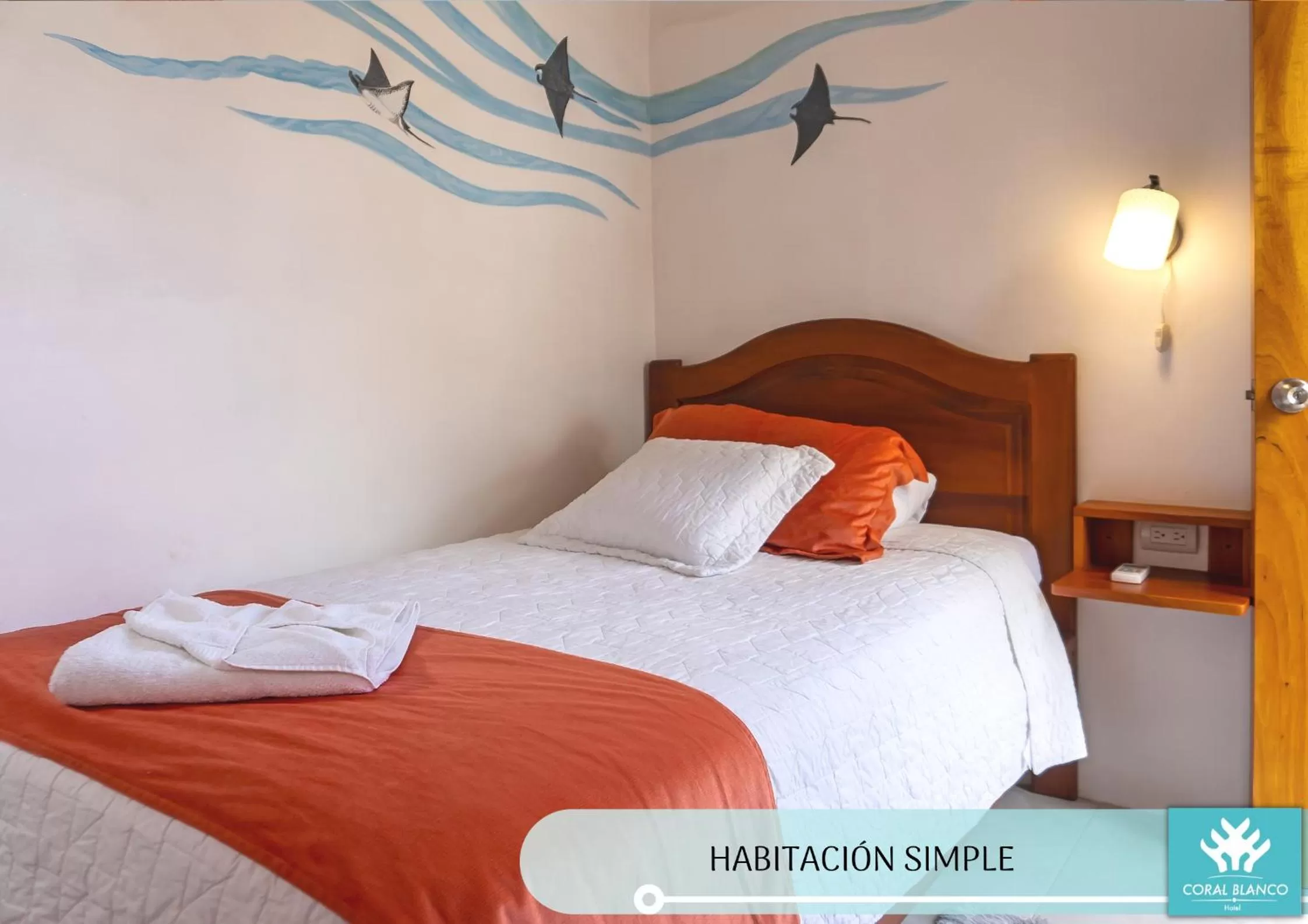 Bed in Hotel Coral Blanco with high speed internet Starlink