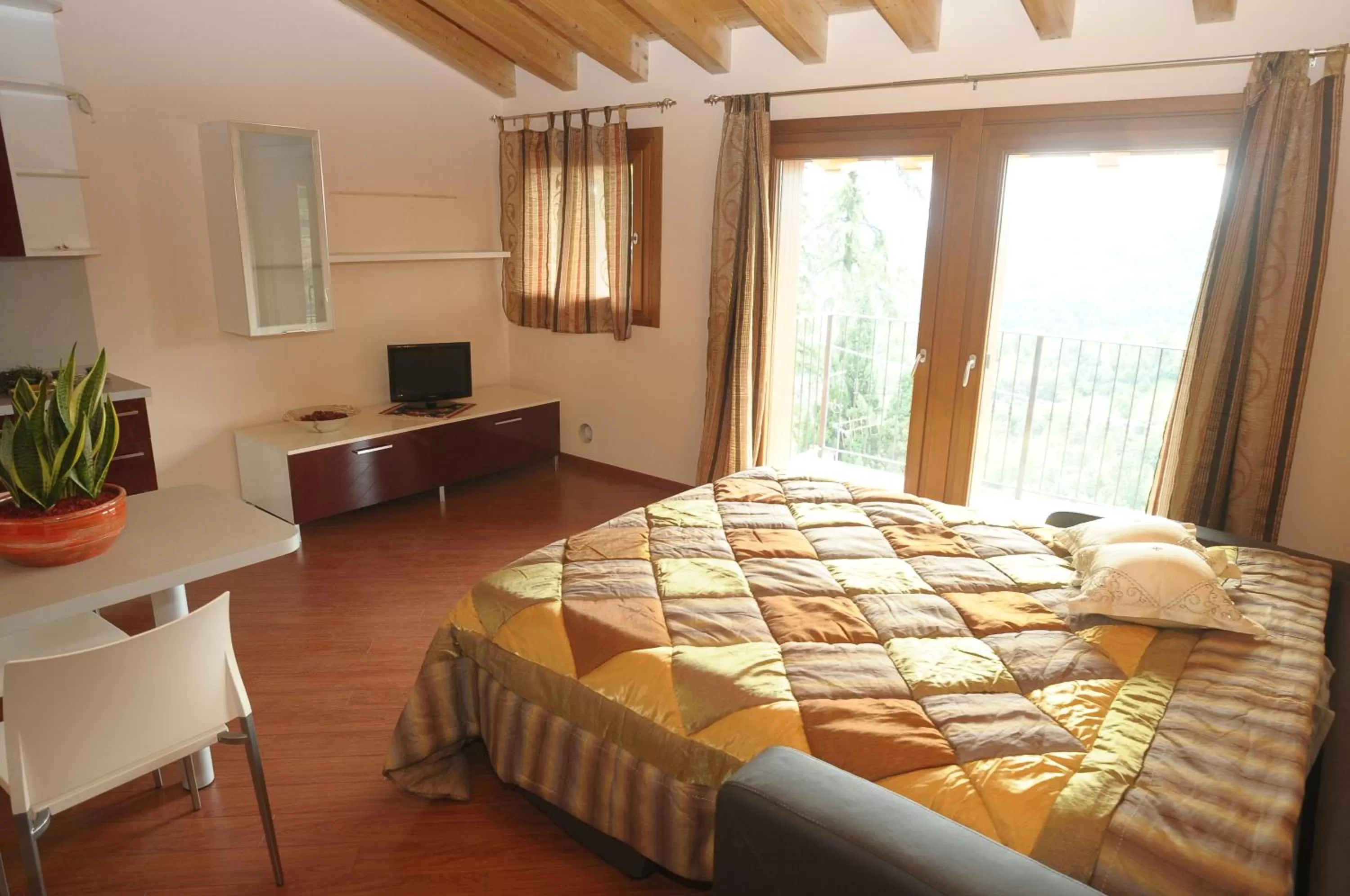 Day, Bed in La Marina Resort