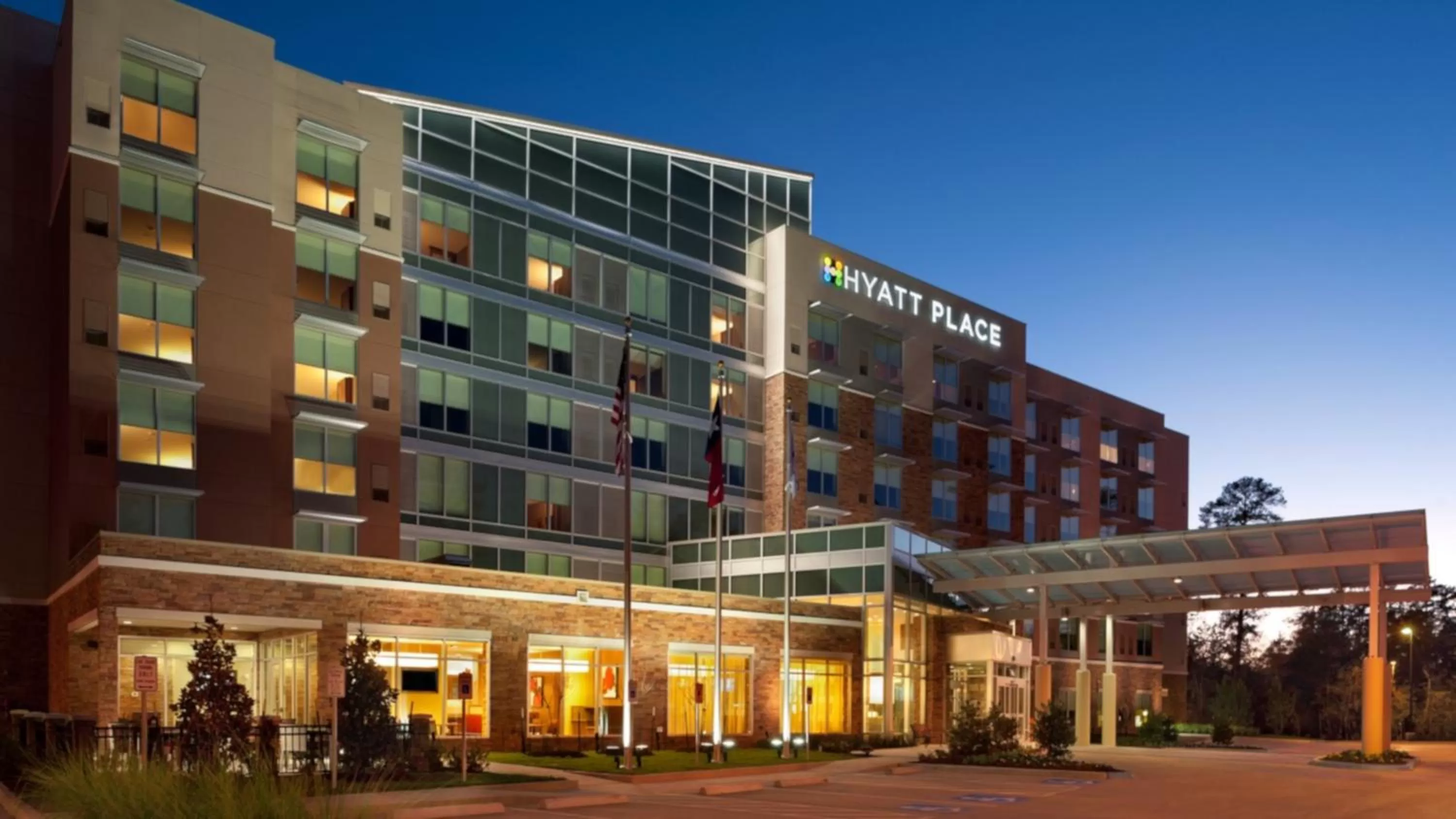 Facade/entrance in Hyatt Place Houston/The Woodlands