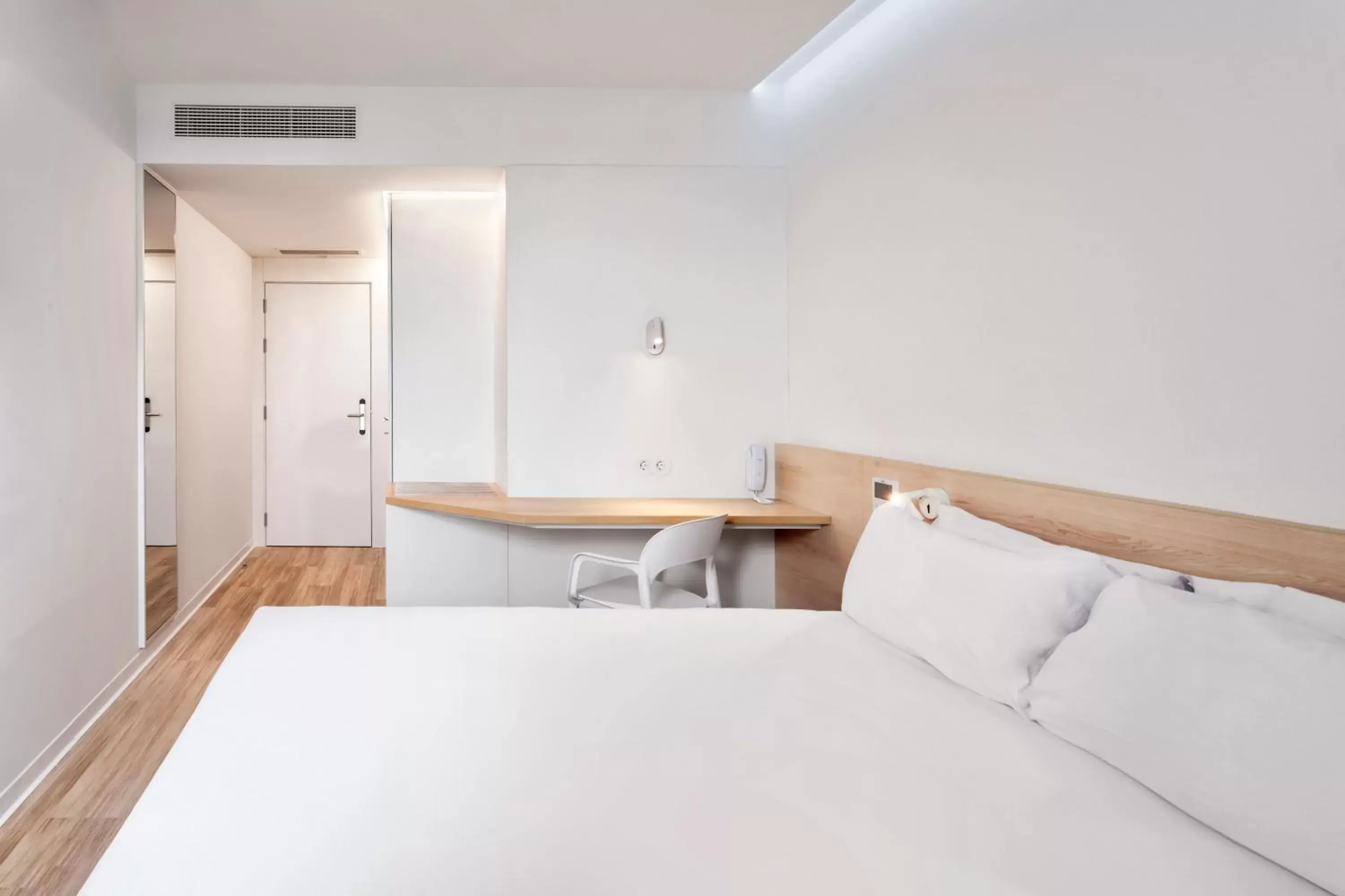 Double Room in B&B HOTEL Famalicão Double Room in B&B HOTEL Famalicão