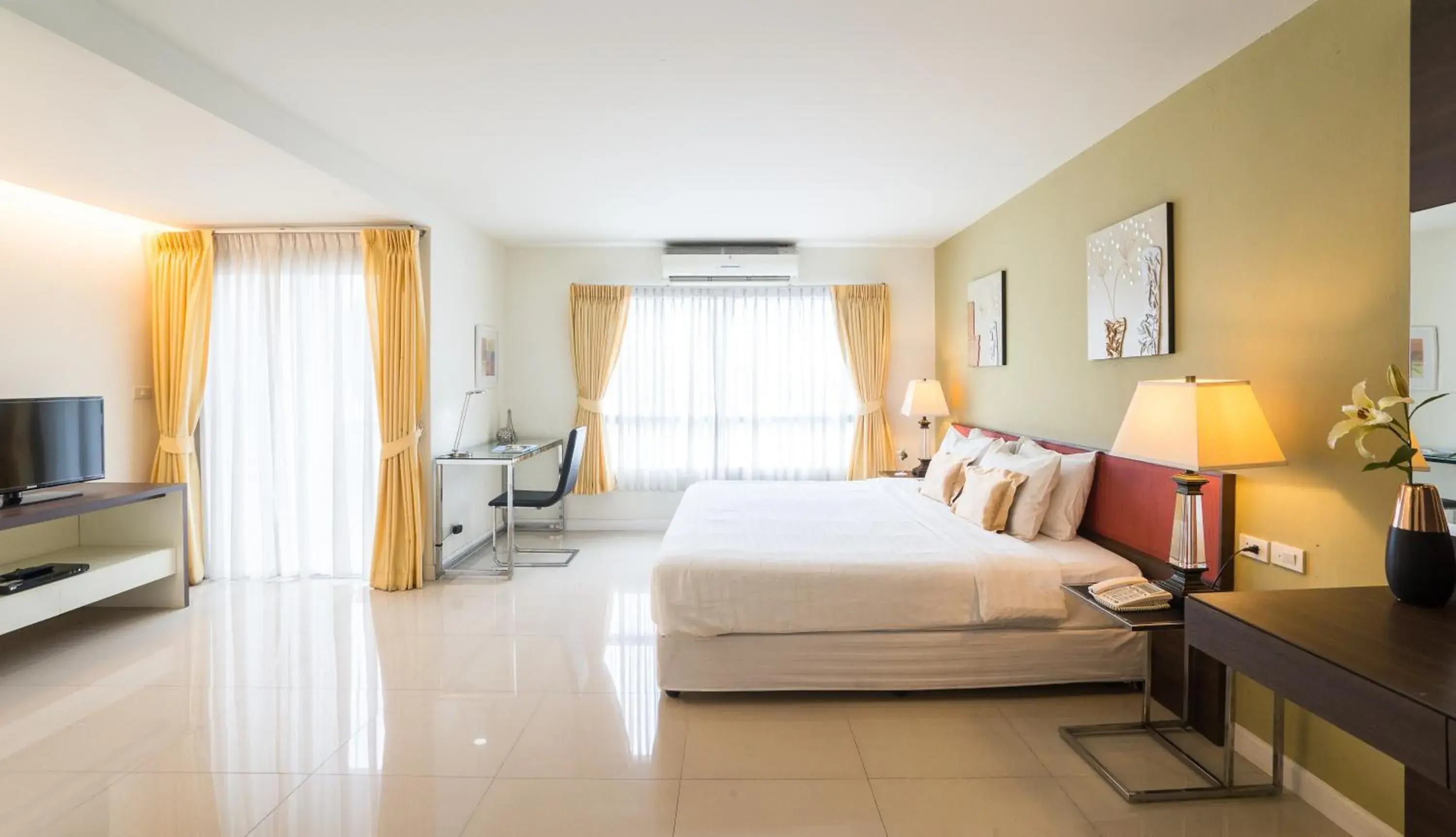 Deluxe Double or Twin Room in Beyond Suite Hotel (SHA Plus) Deluxe Double or Twin Room in Beyond Suite Hotel (SHA Plus)